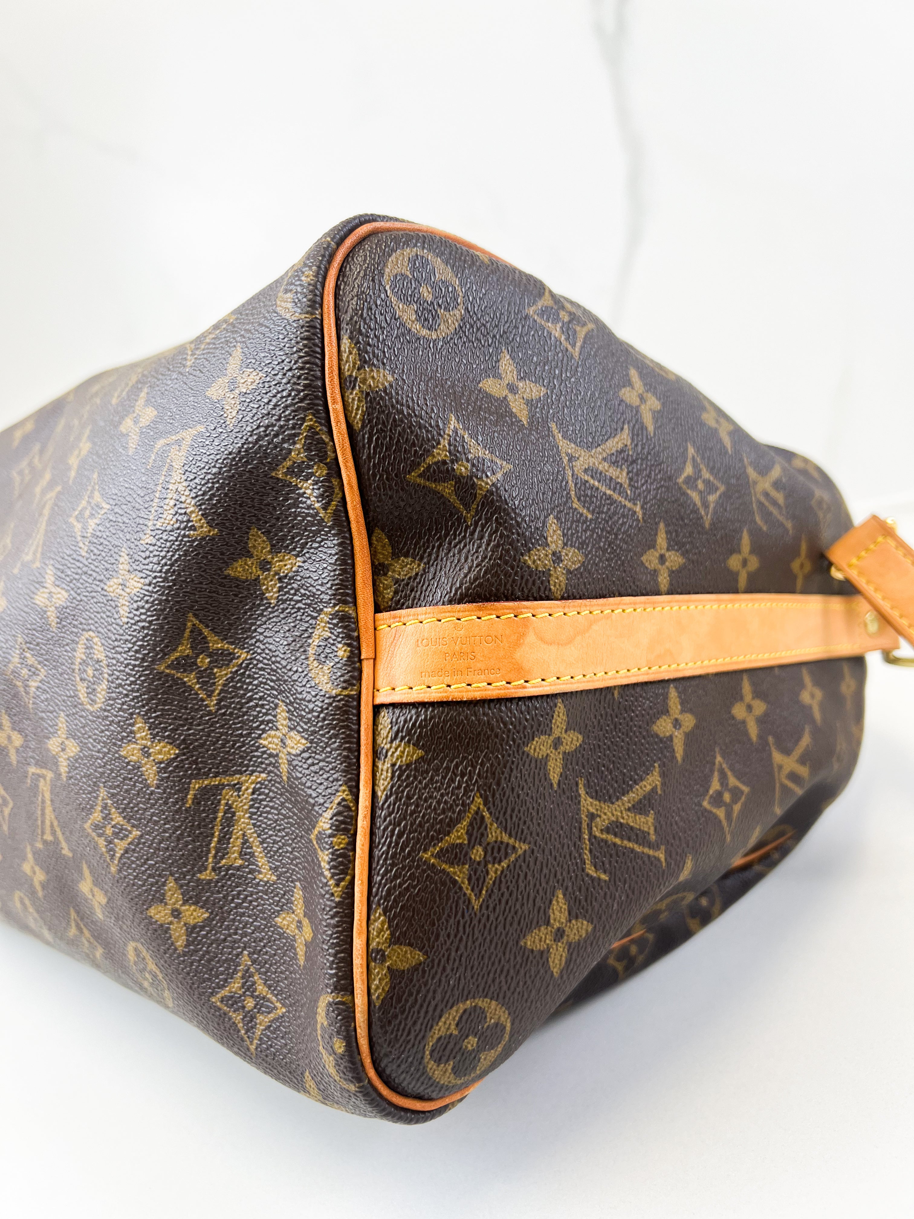 Louis Vuitton Monogram Speedy 40 Bandouliere