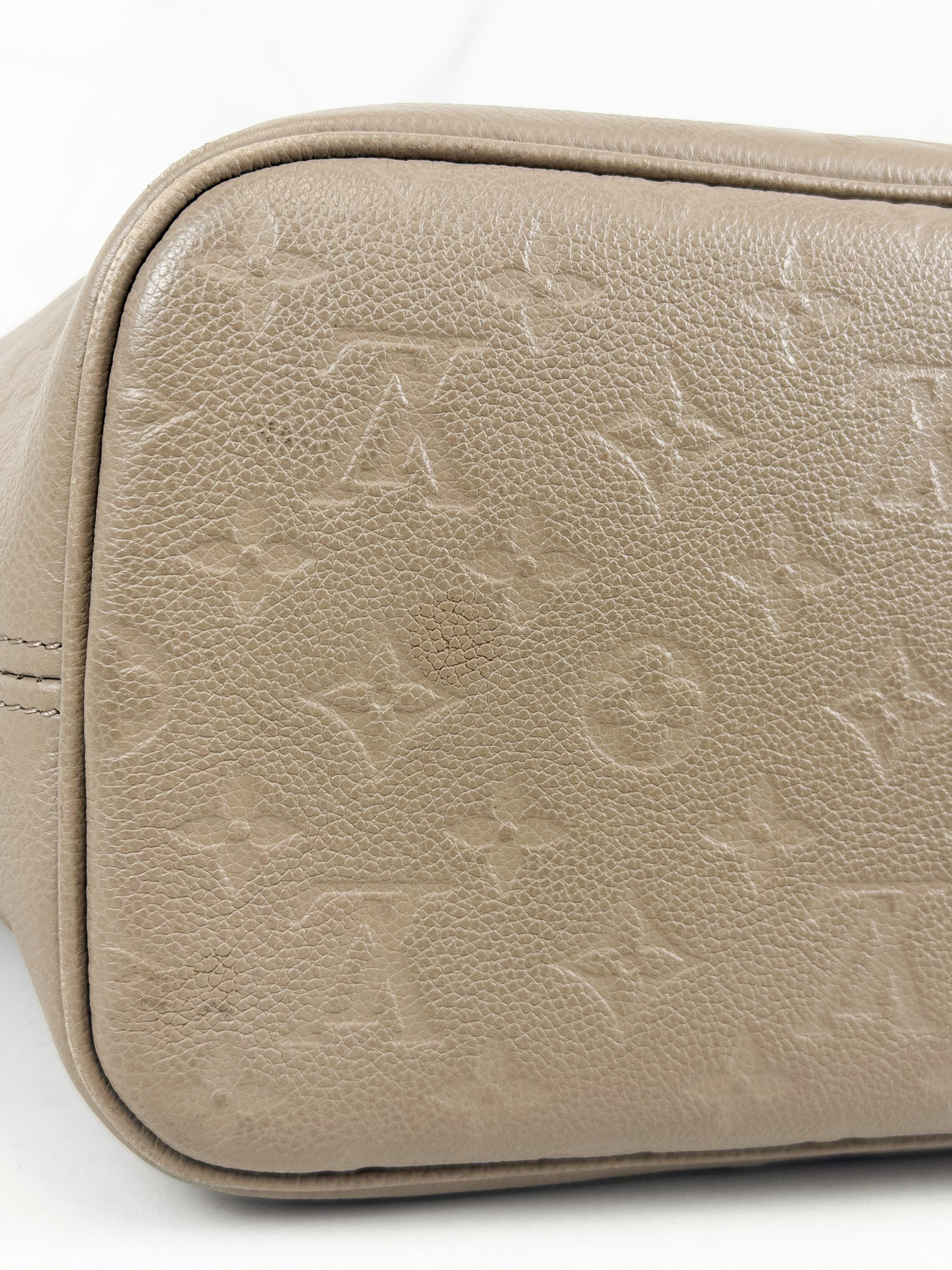 Louis Vuitton Neverfull MM in Empreinte Tourterelle with Pouch