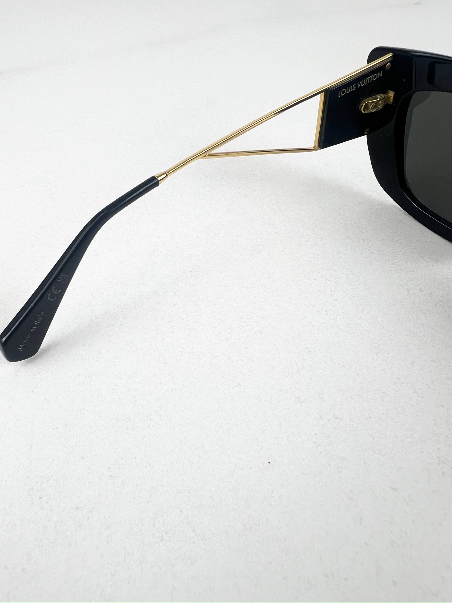 Louis Vuitton Arizona Dream Cat Eye Sunglasses Z1220W