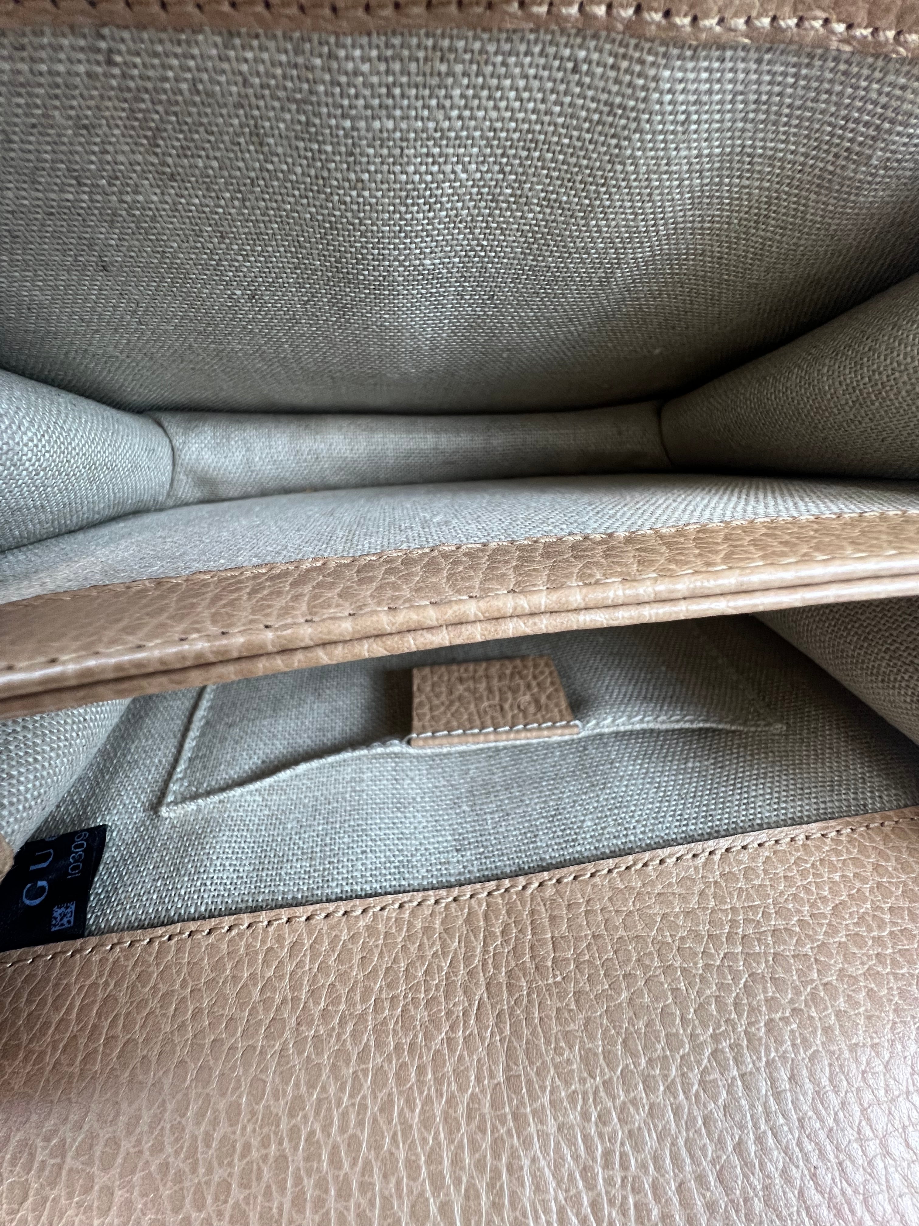 Gucci GG Interlocking Small Leather Shoulder Bag in Beige