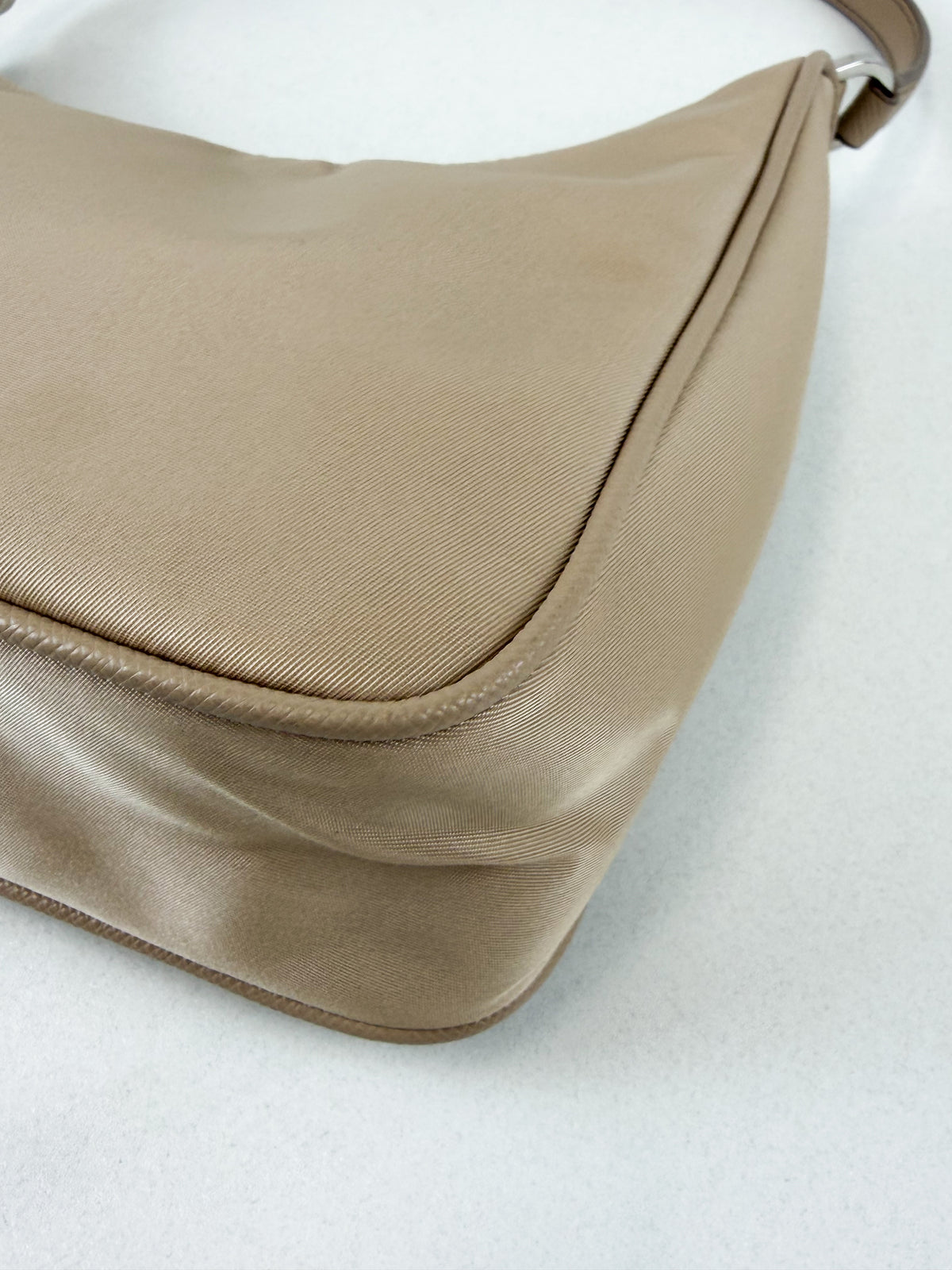 Prada Nylon Re-Edition 2005 in Dusty Pink