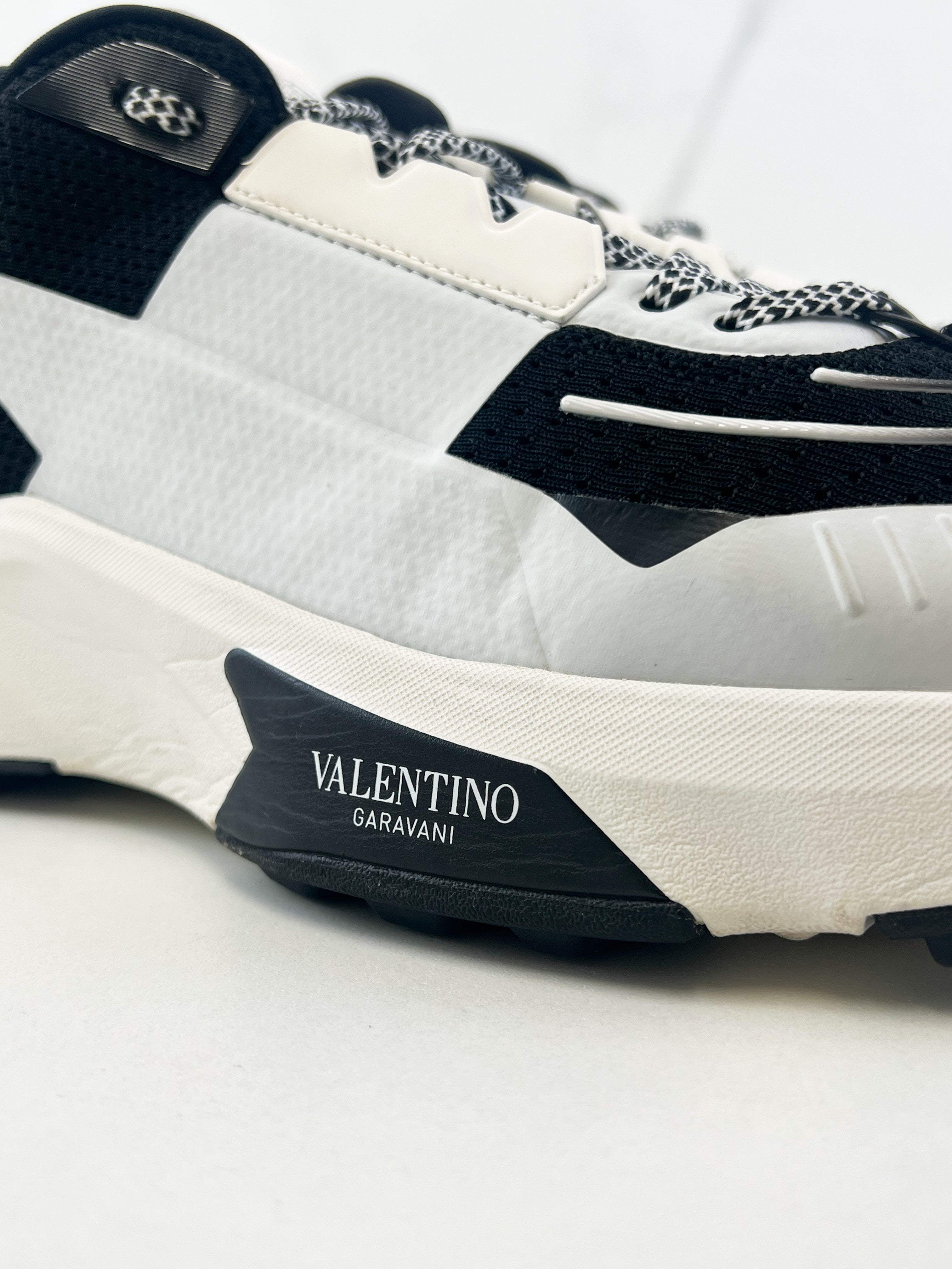 Valentino Mens True Act Panelled Sneaker Size 44