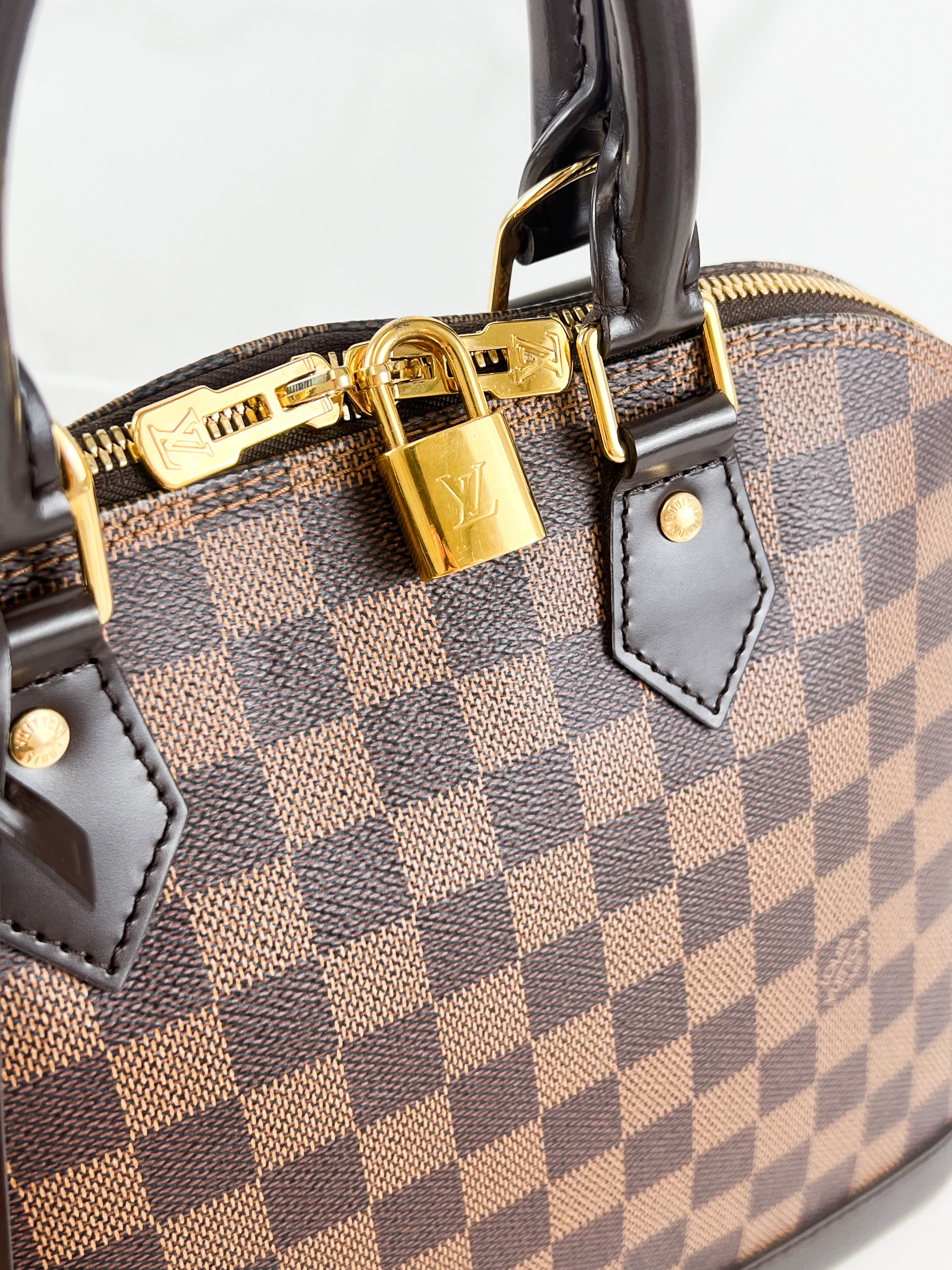 Louis Vuitton Alma PM