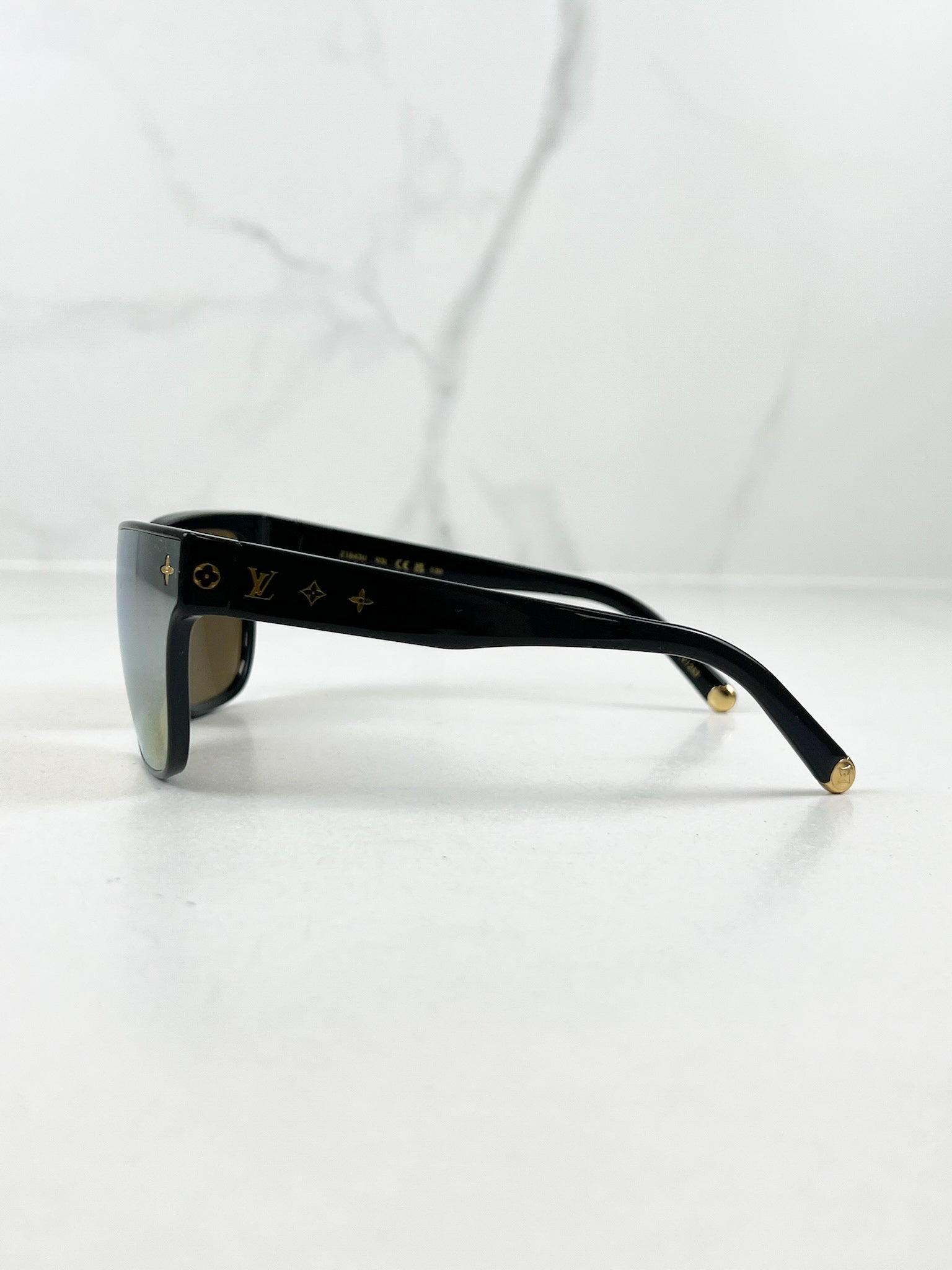 Louis Vuitton Reflective LV Shadow Square Sunglasses