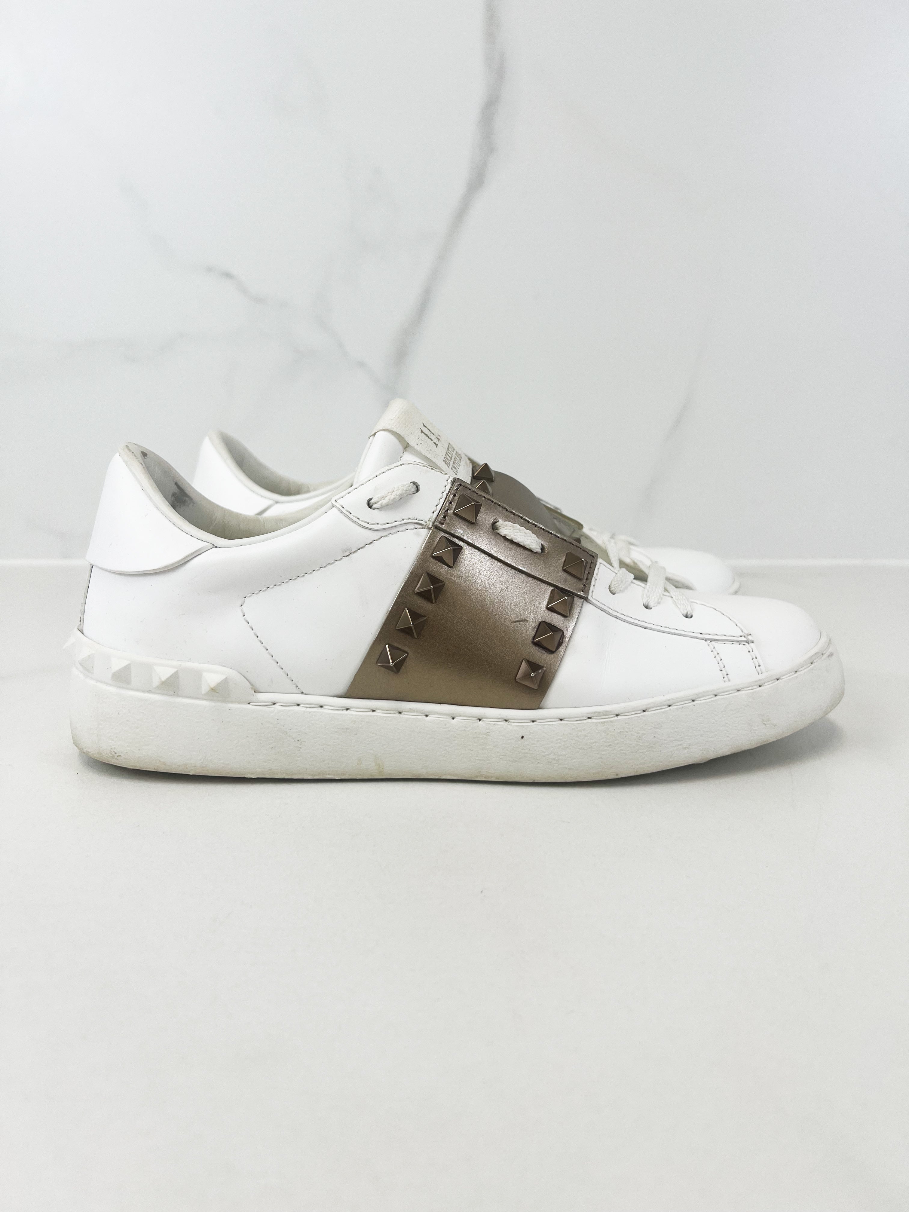 Valentino Garavani Rockstud Open Low-Top Sneaker Size 40.5