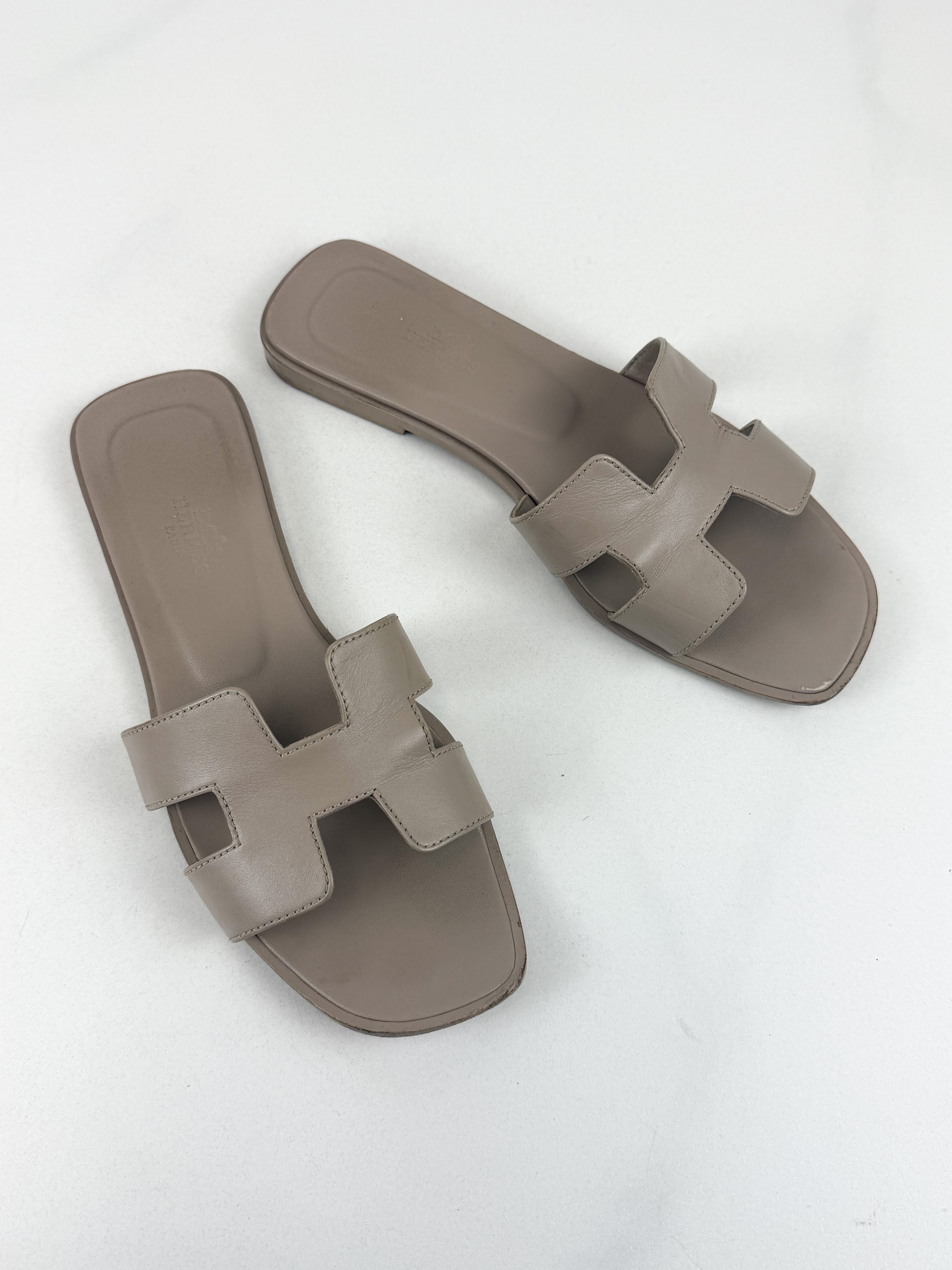 Hermes Oran Sandal in Beige Epson Calfskin Size 37