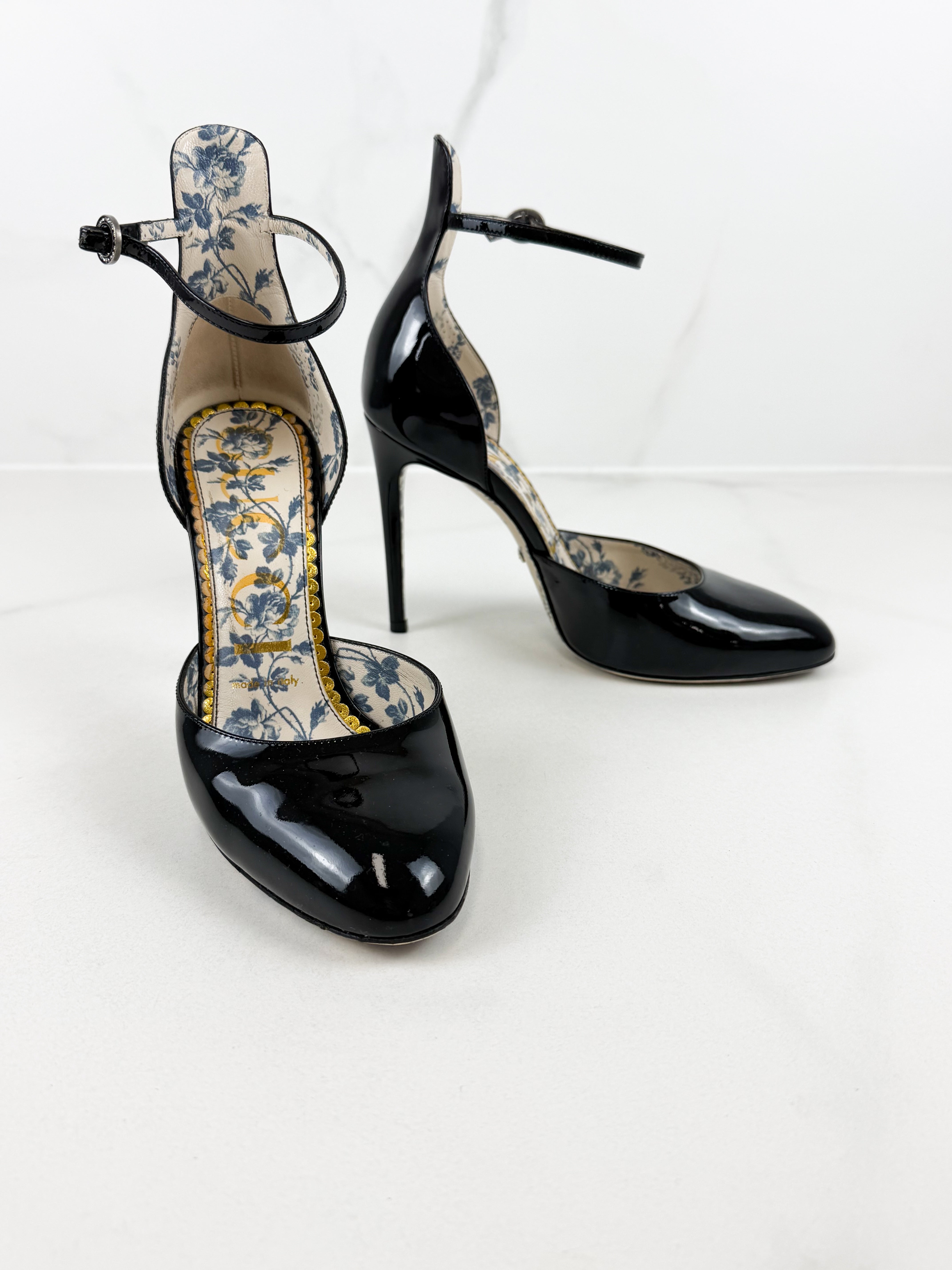 Gucci Vernice Crystal Black Patent Pumps