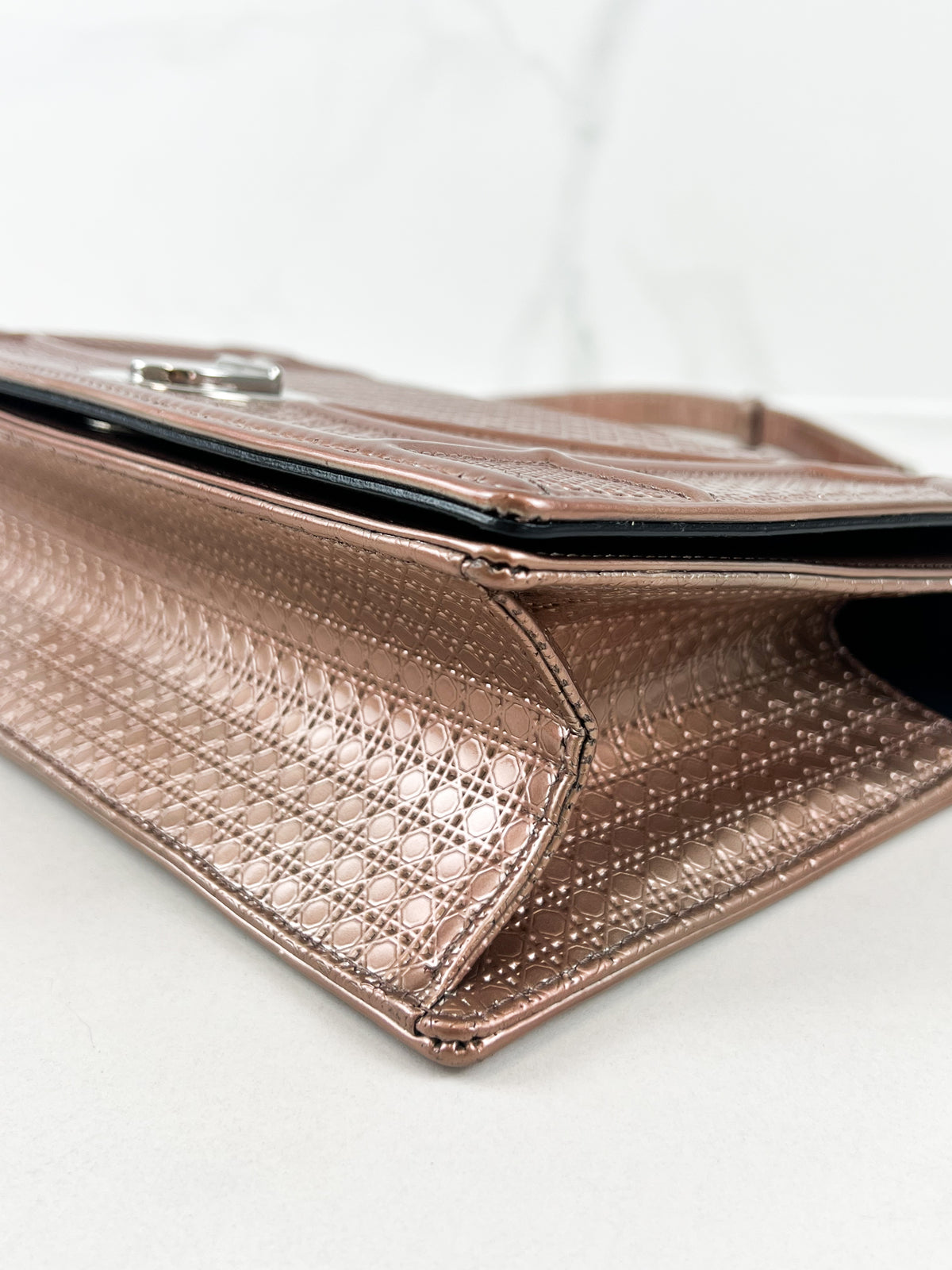 Christian Dior Diorama Medium Cannage in Iridescent pink
