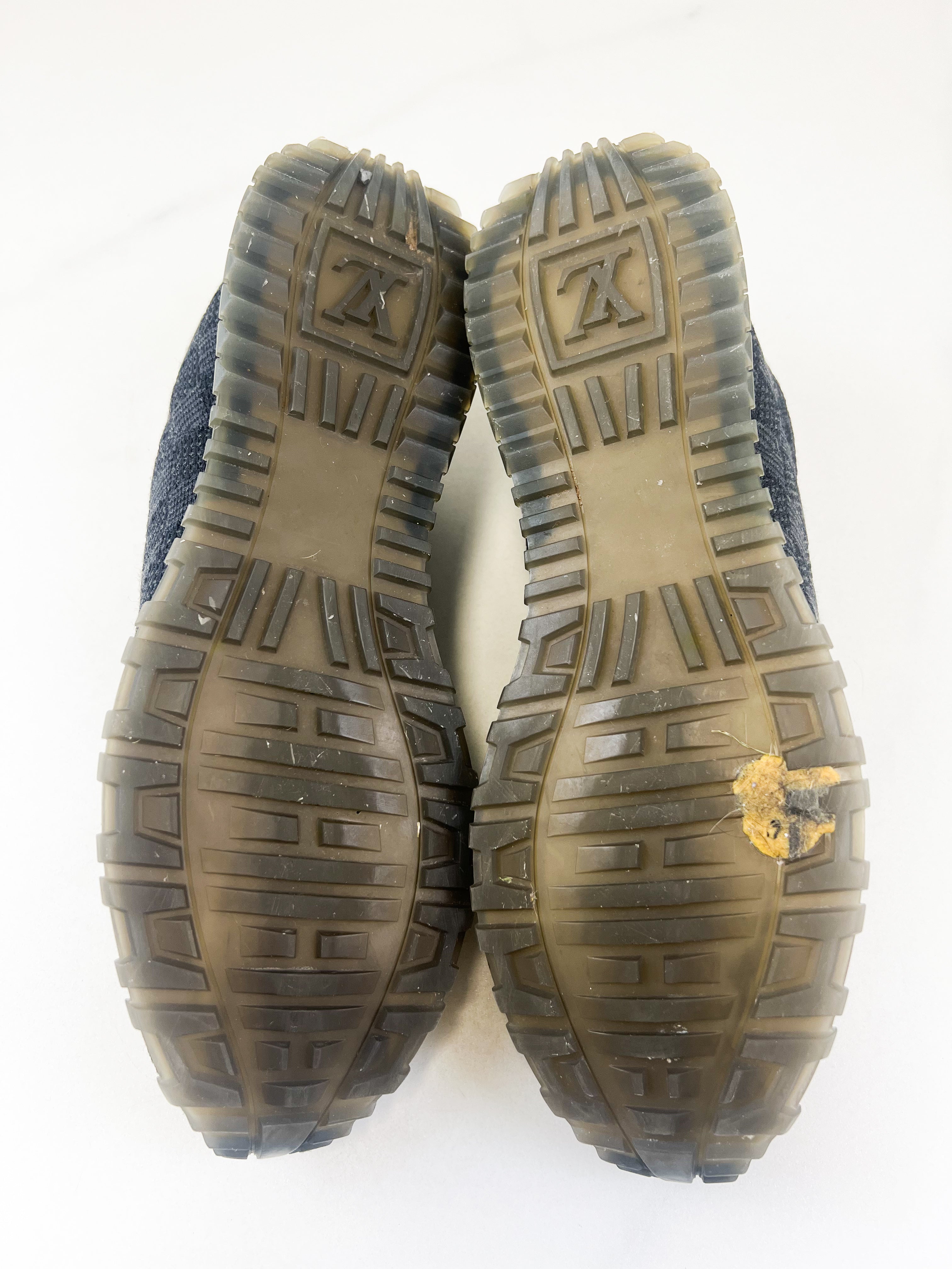 Louis Vuitton Mens Runaway Sneaker Size 9.5