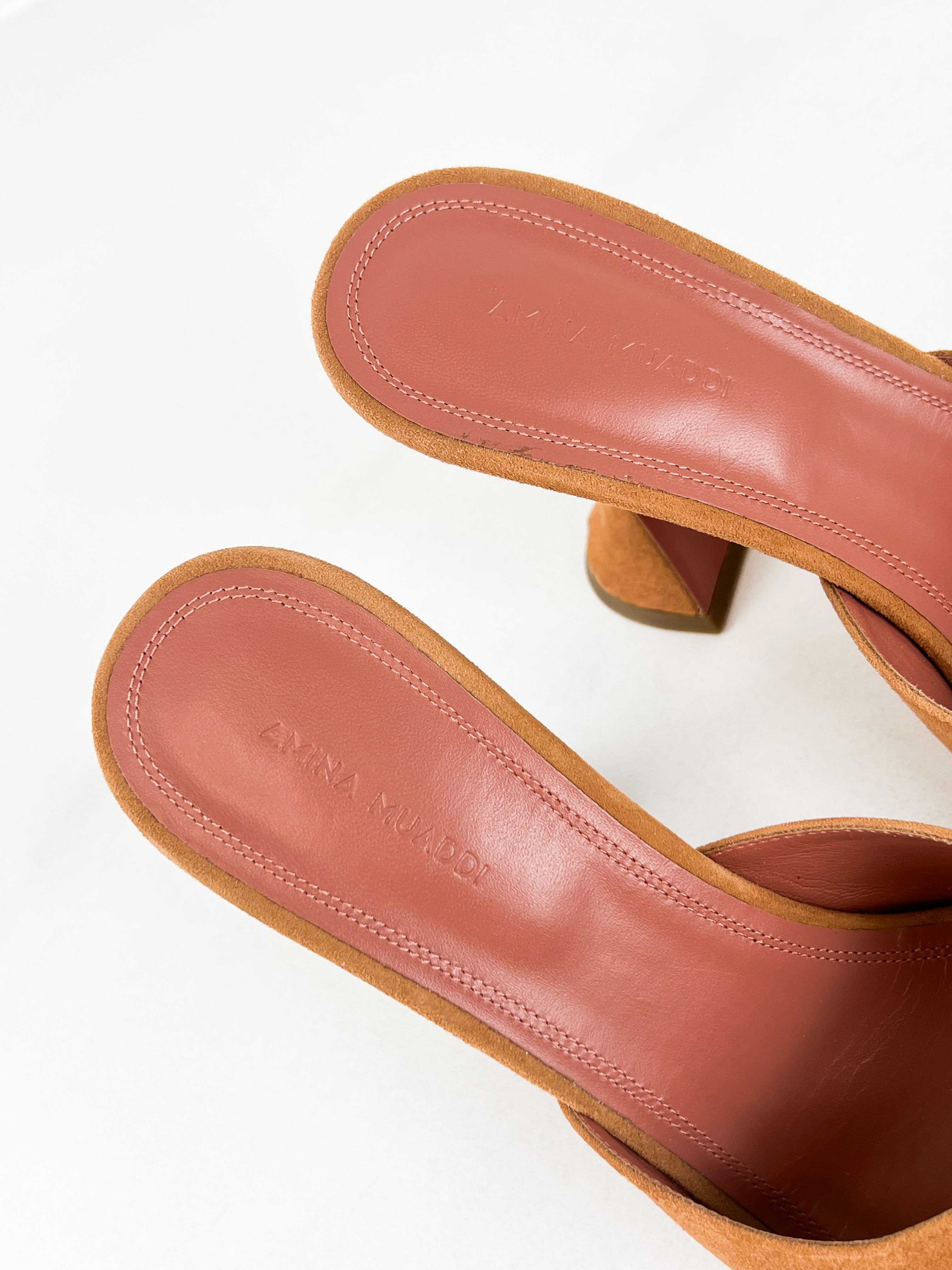 Amina Muaddi Lupita Slipper in Suede Camel Size 40