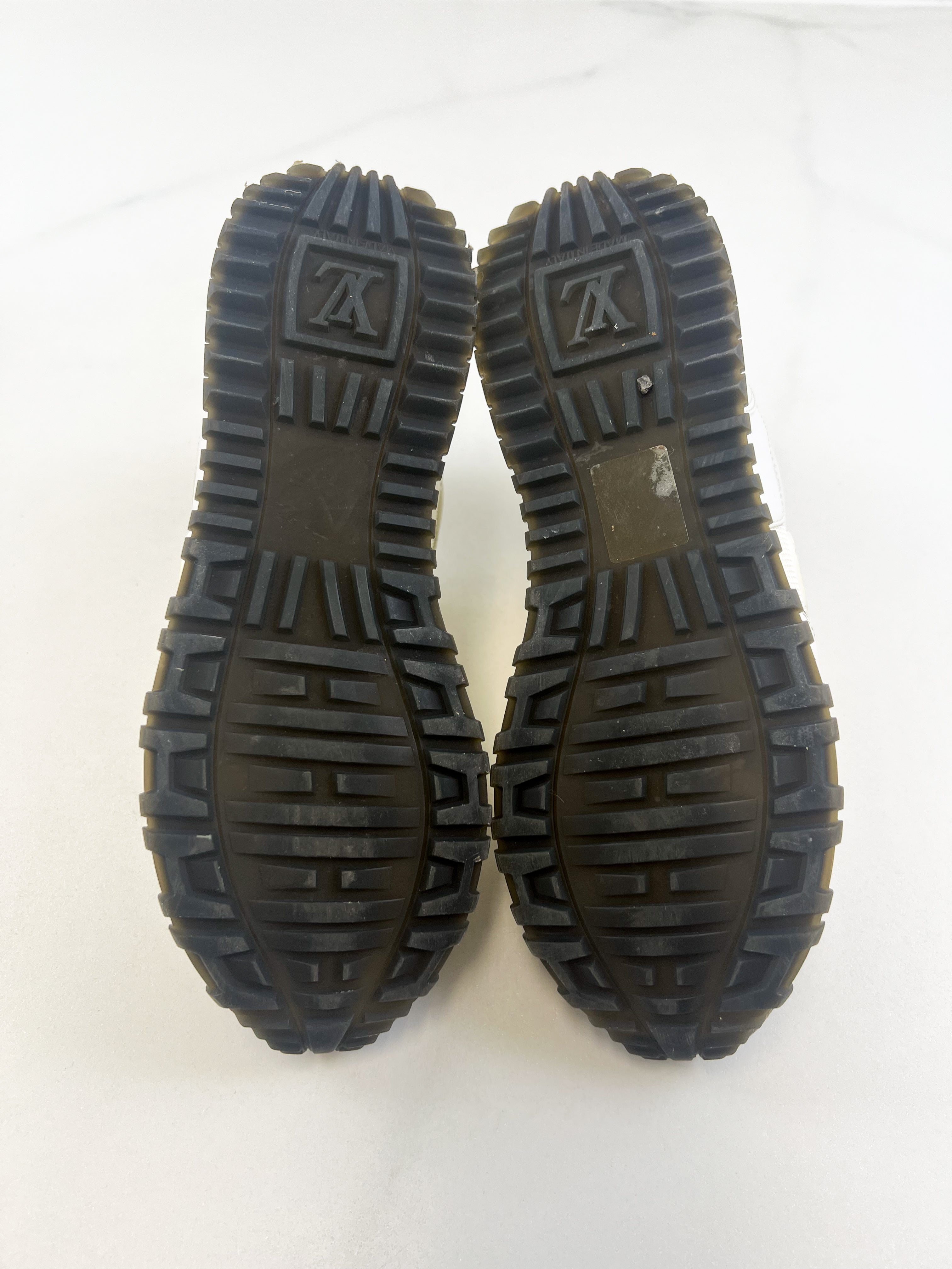 Louis Vuitton Runaway Sneaker Size 36