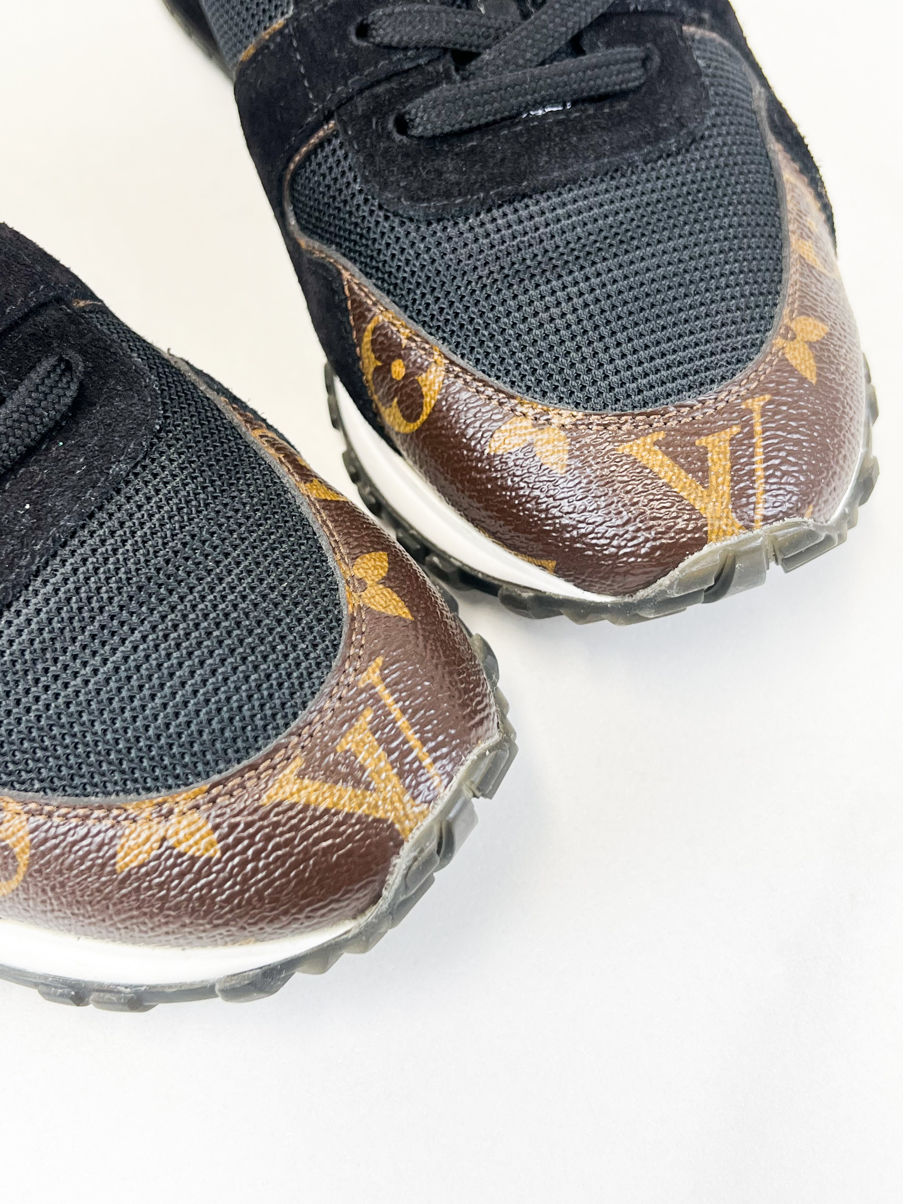 Louis Vuitton Runaway Sneaker Size 39