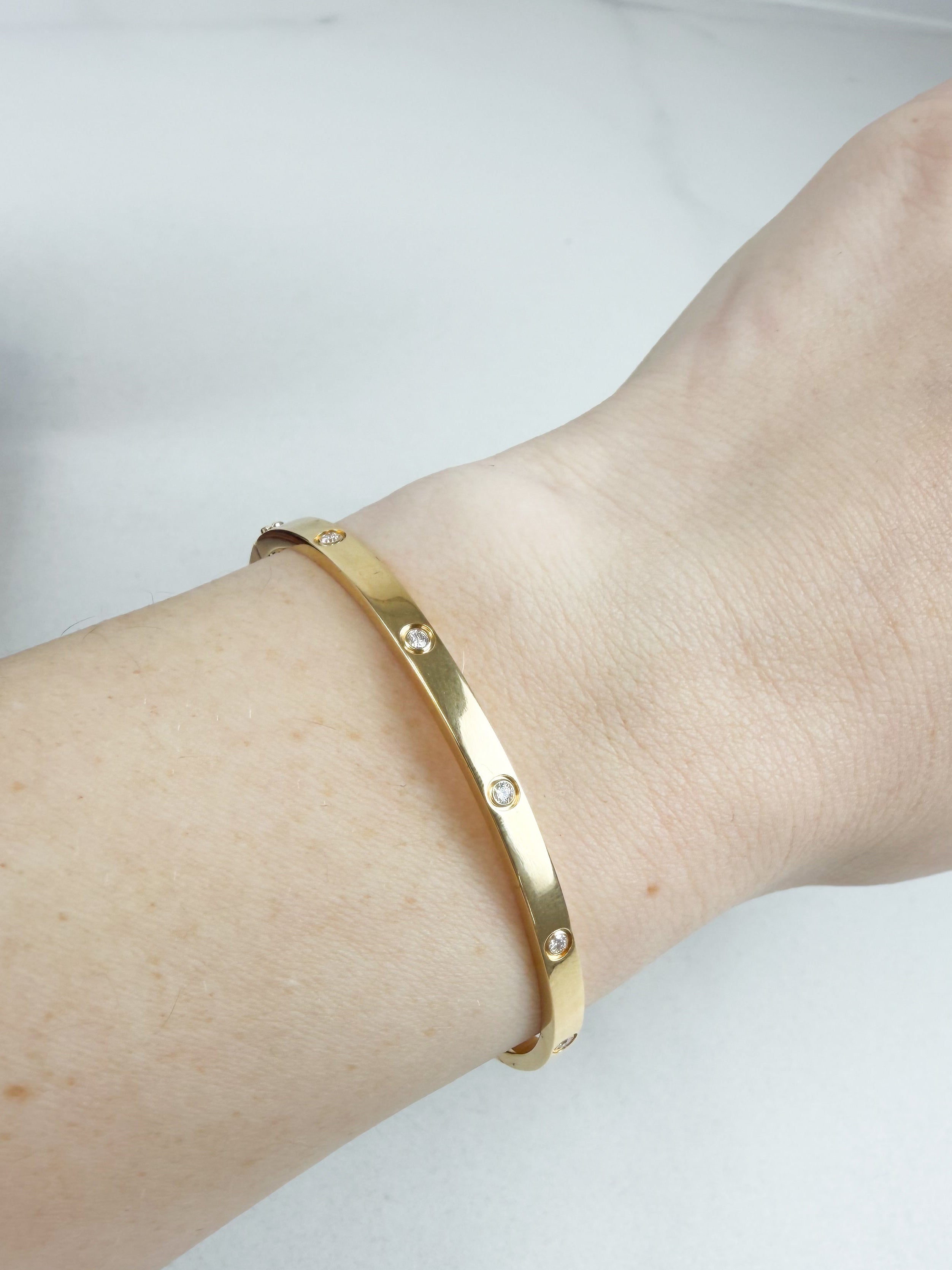 Cartier Small Model Love Bracelet 10 Diamond in Yellow Gold Size 17