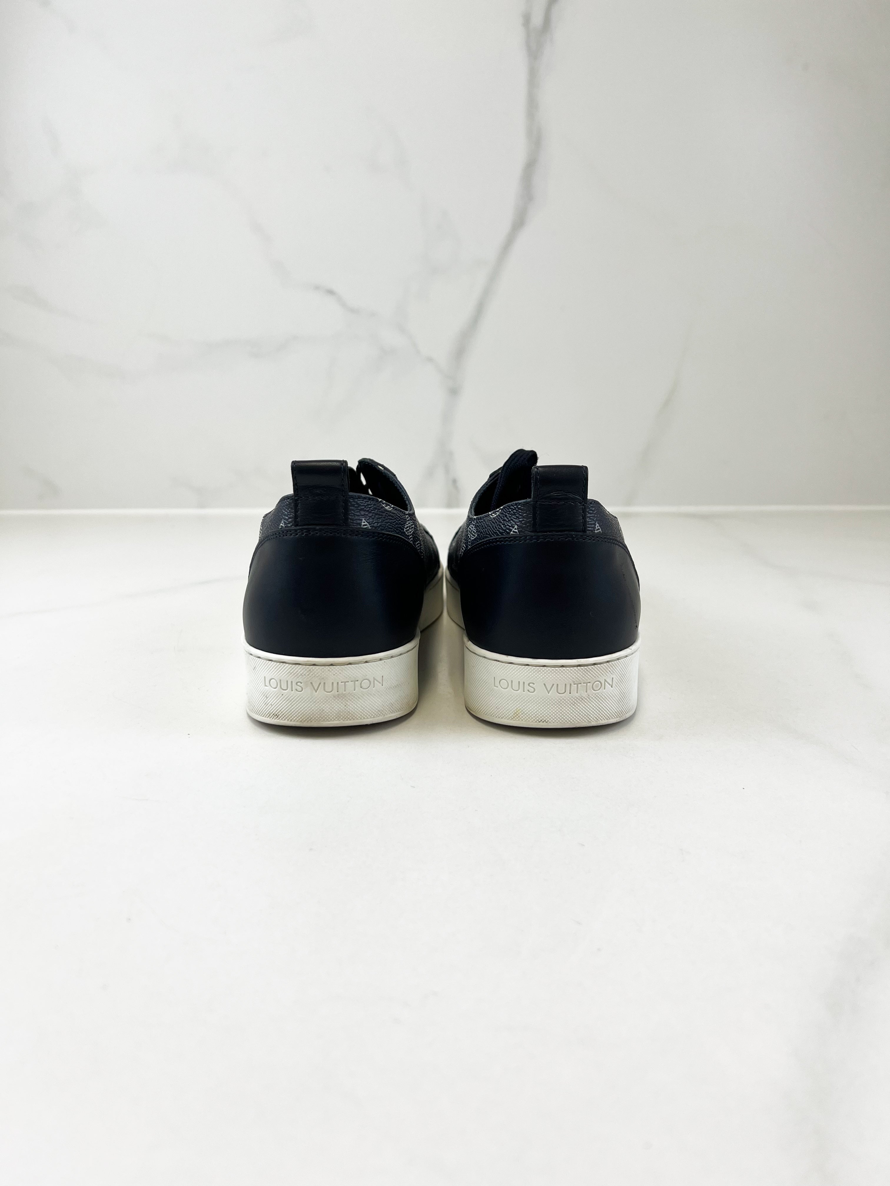 Louis Vuitton Men Black Frontrow Sneaker Size 7