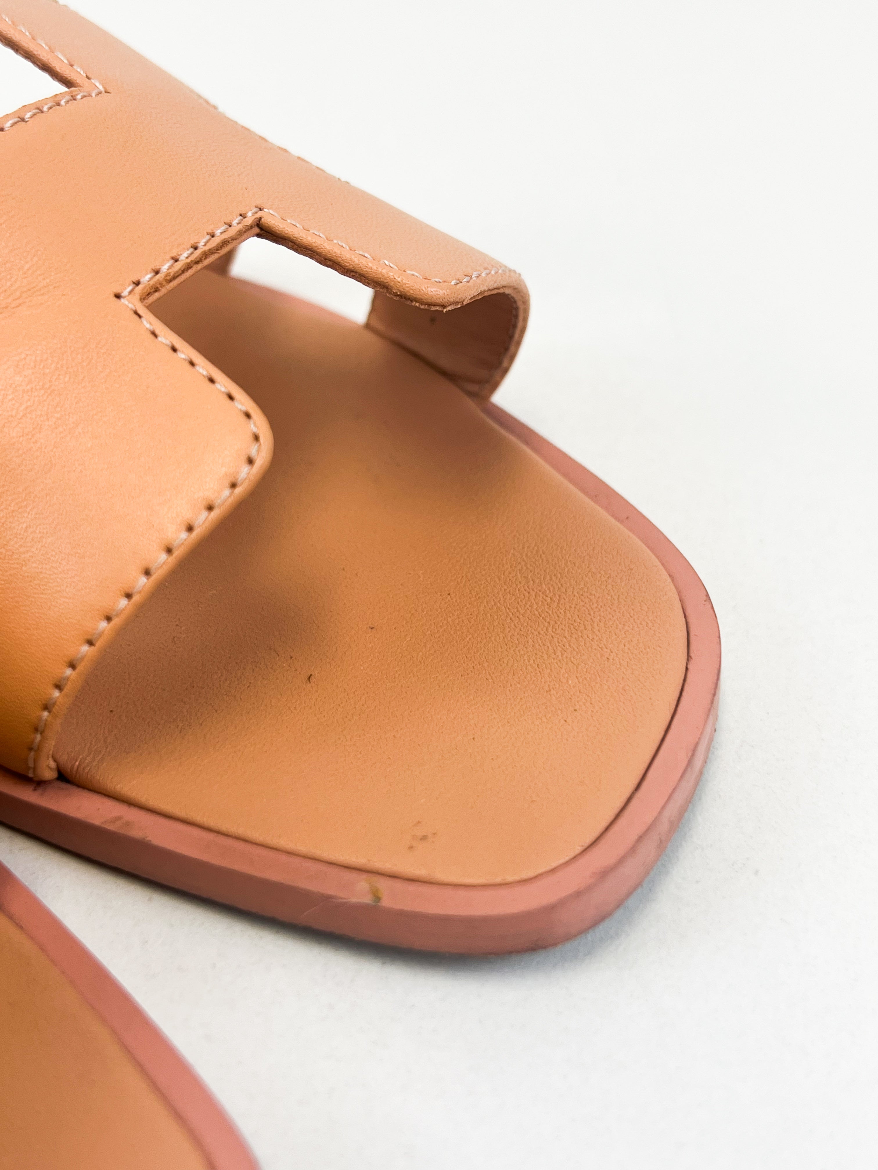 Hermes Oran Sandal in Burnt Orange Size 35