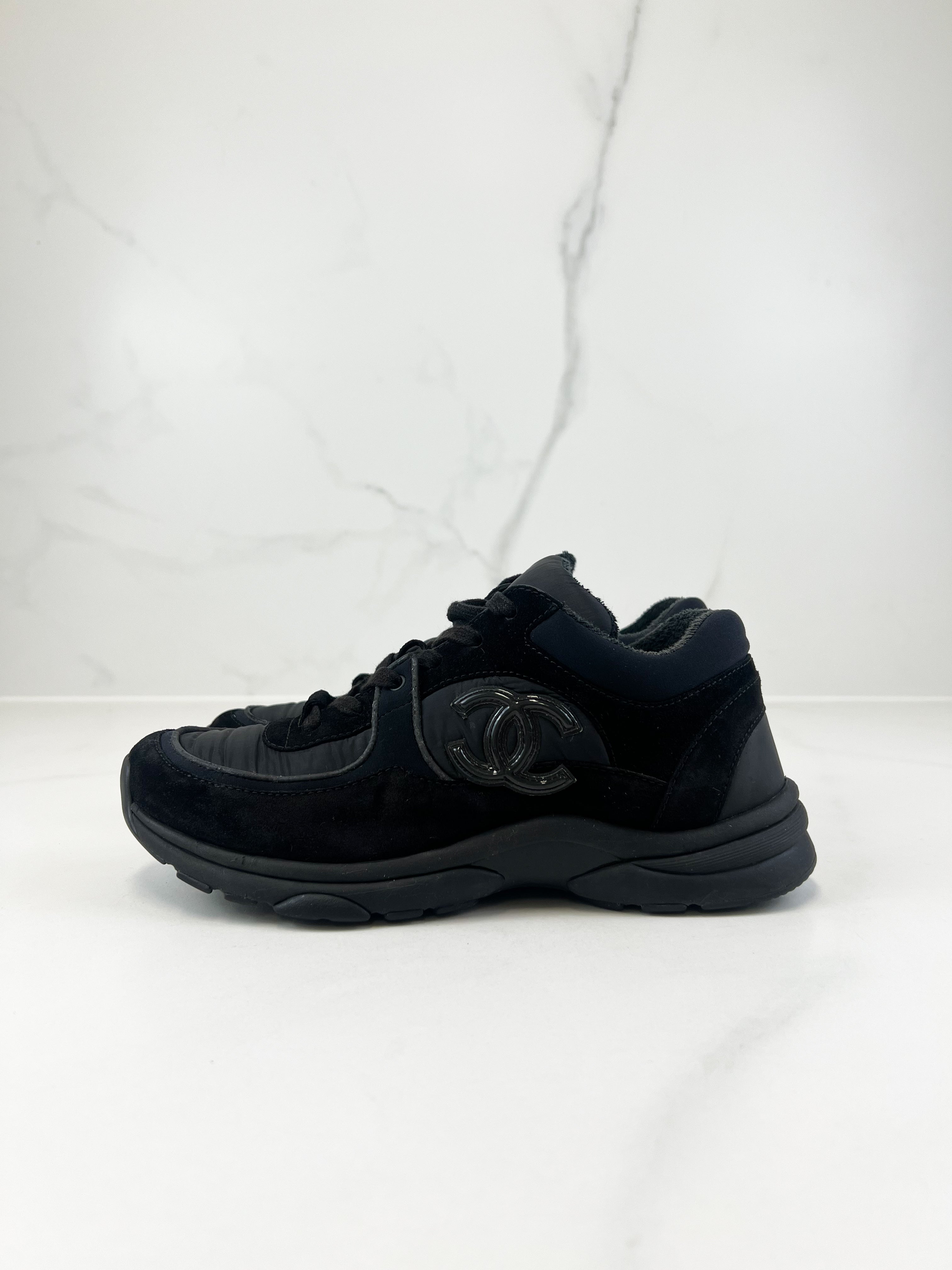 Chanel Low Top CC Sneakers Size 40