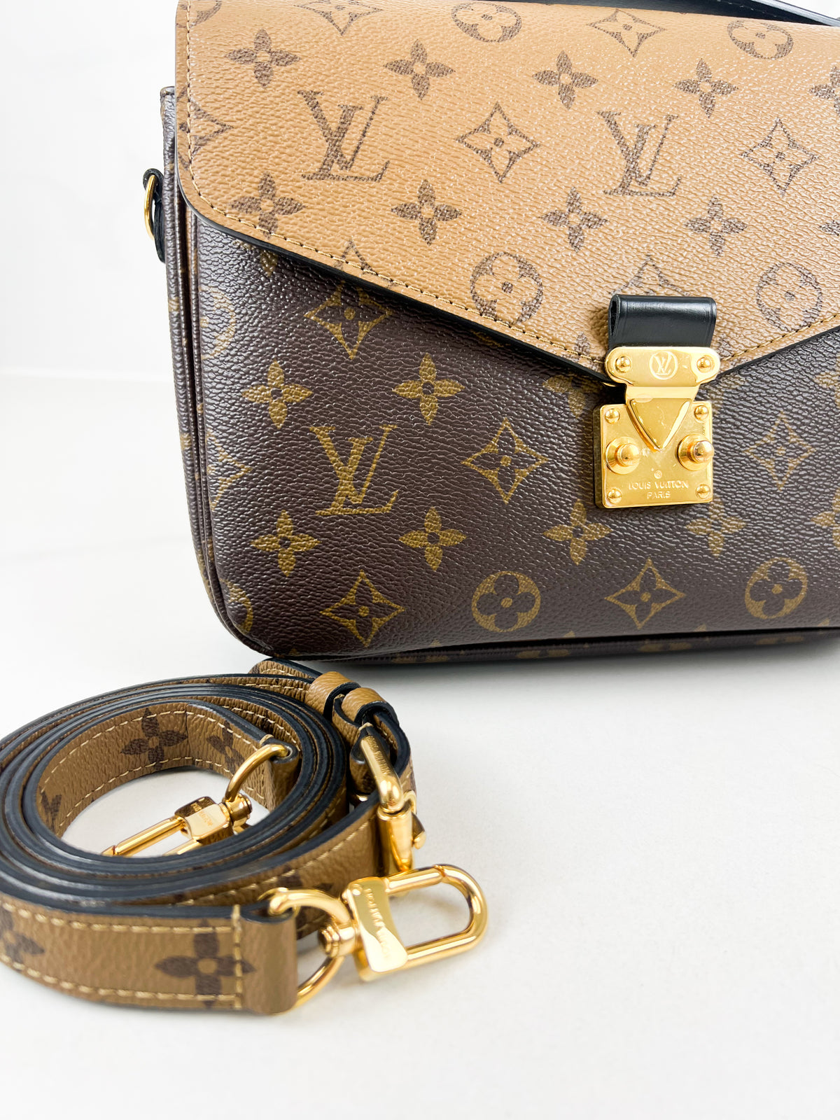 Louis Vuitton Monogram Reverse Pochette Metis
