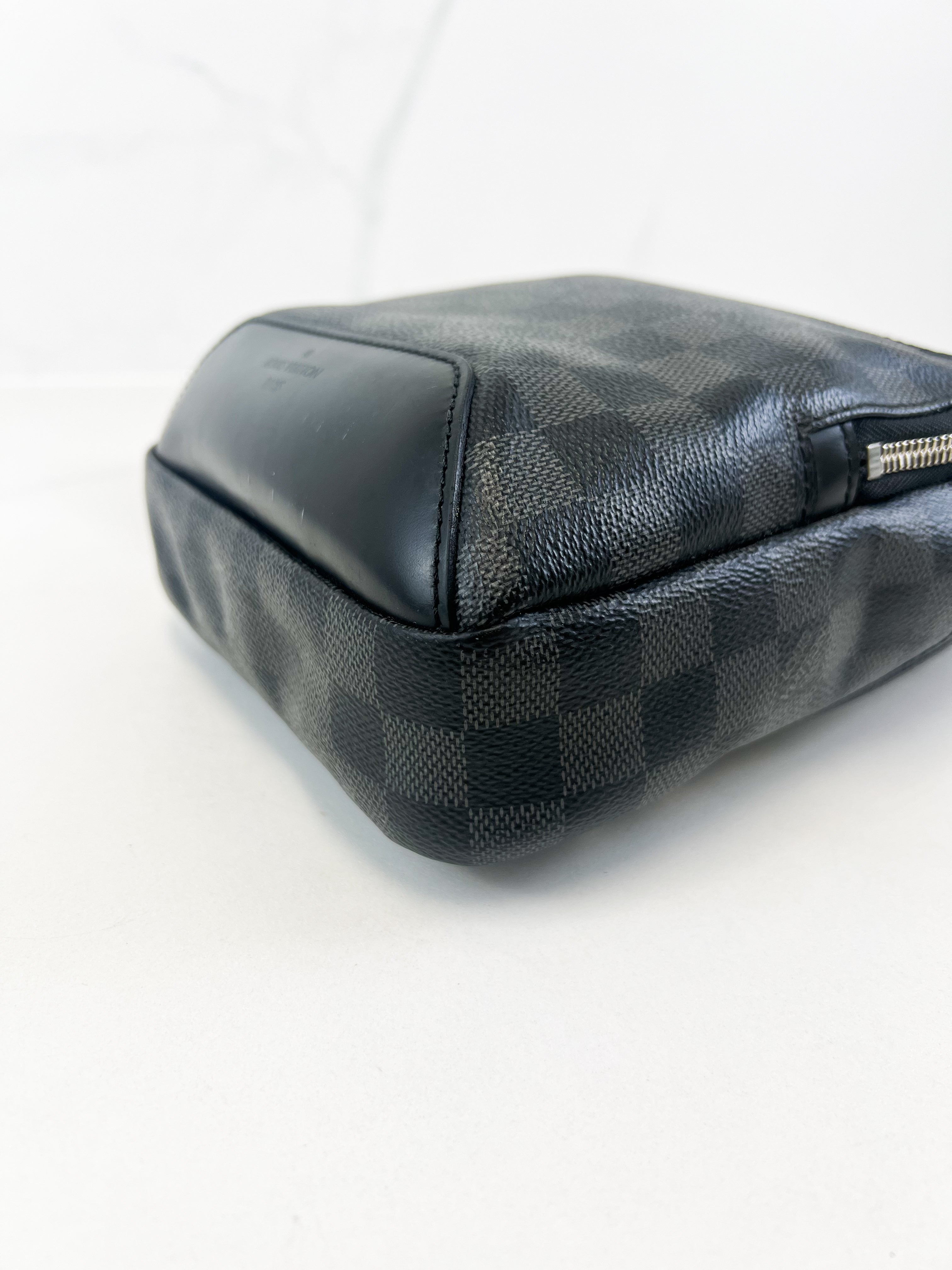 Louis Vuitton Avenue Sling Bag