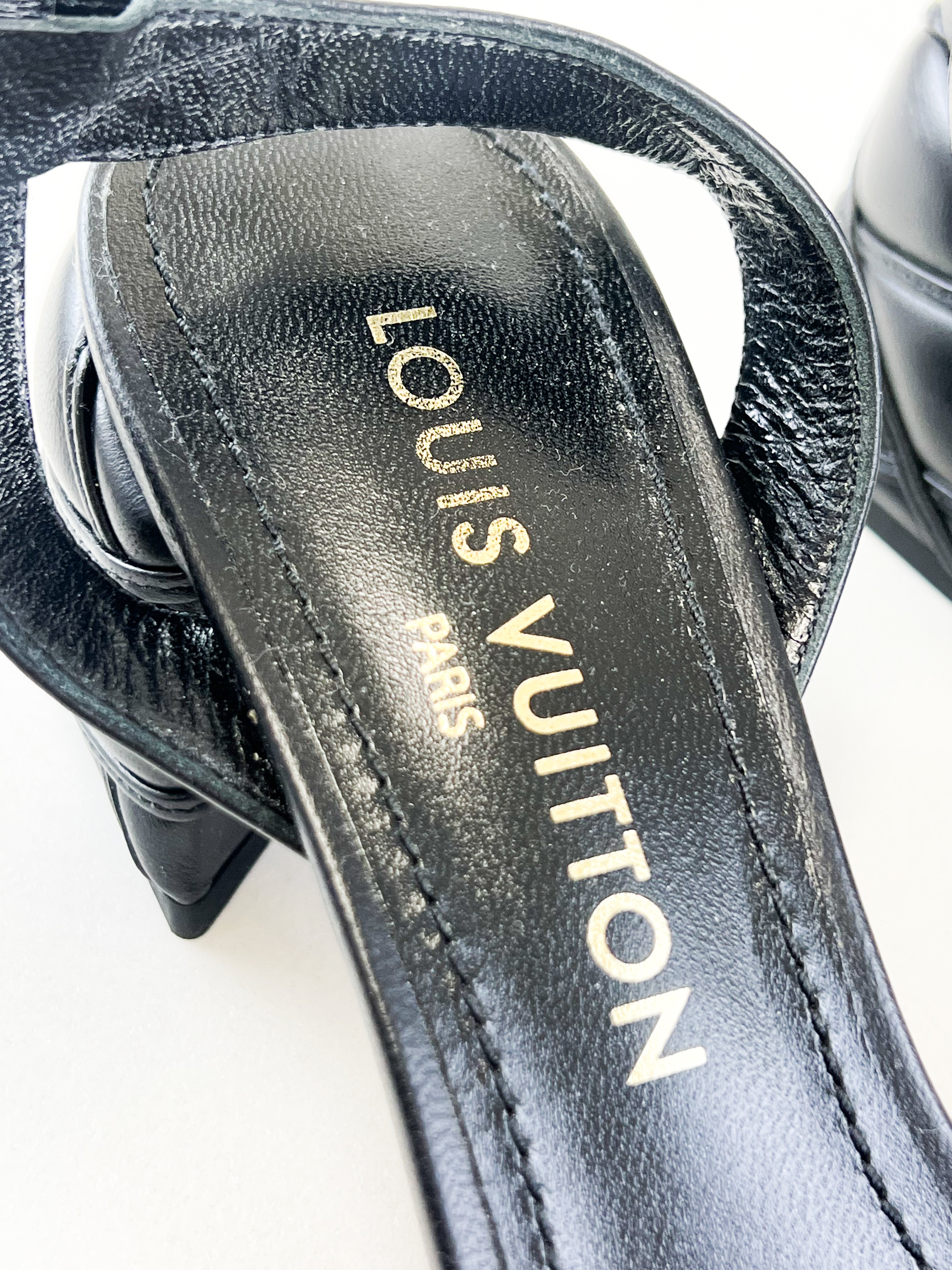 Louis Vuitton Black Leather LV Logo Sandal Size 38