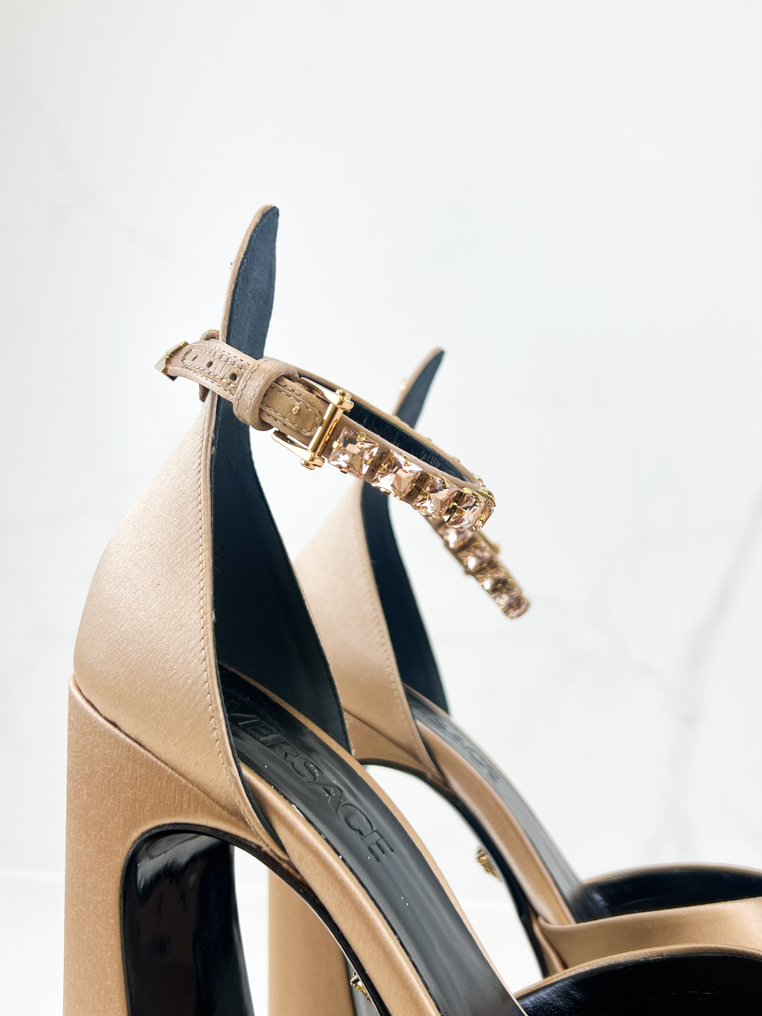 Versace Aevitas Pointy Platform Satin Pumps Size 37