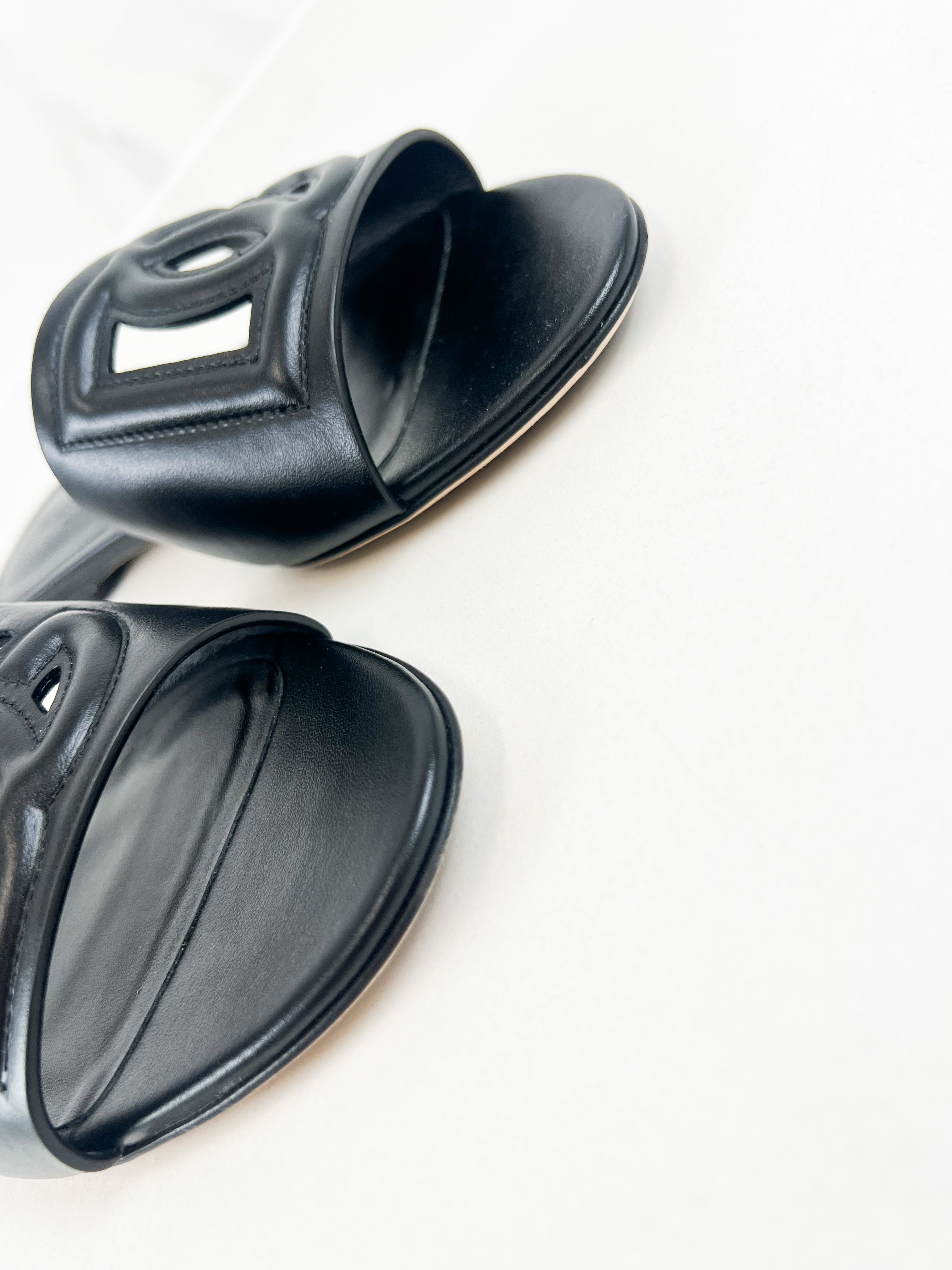 Dolce & Gabbana Slides with DG Logo Cut-Out Size 37