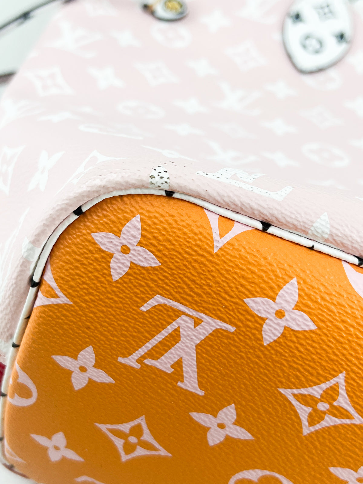 Louis Vuitton Neverfull MM Limited-edition Rouge Giant Monogram Canvas