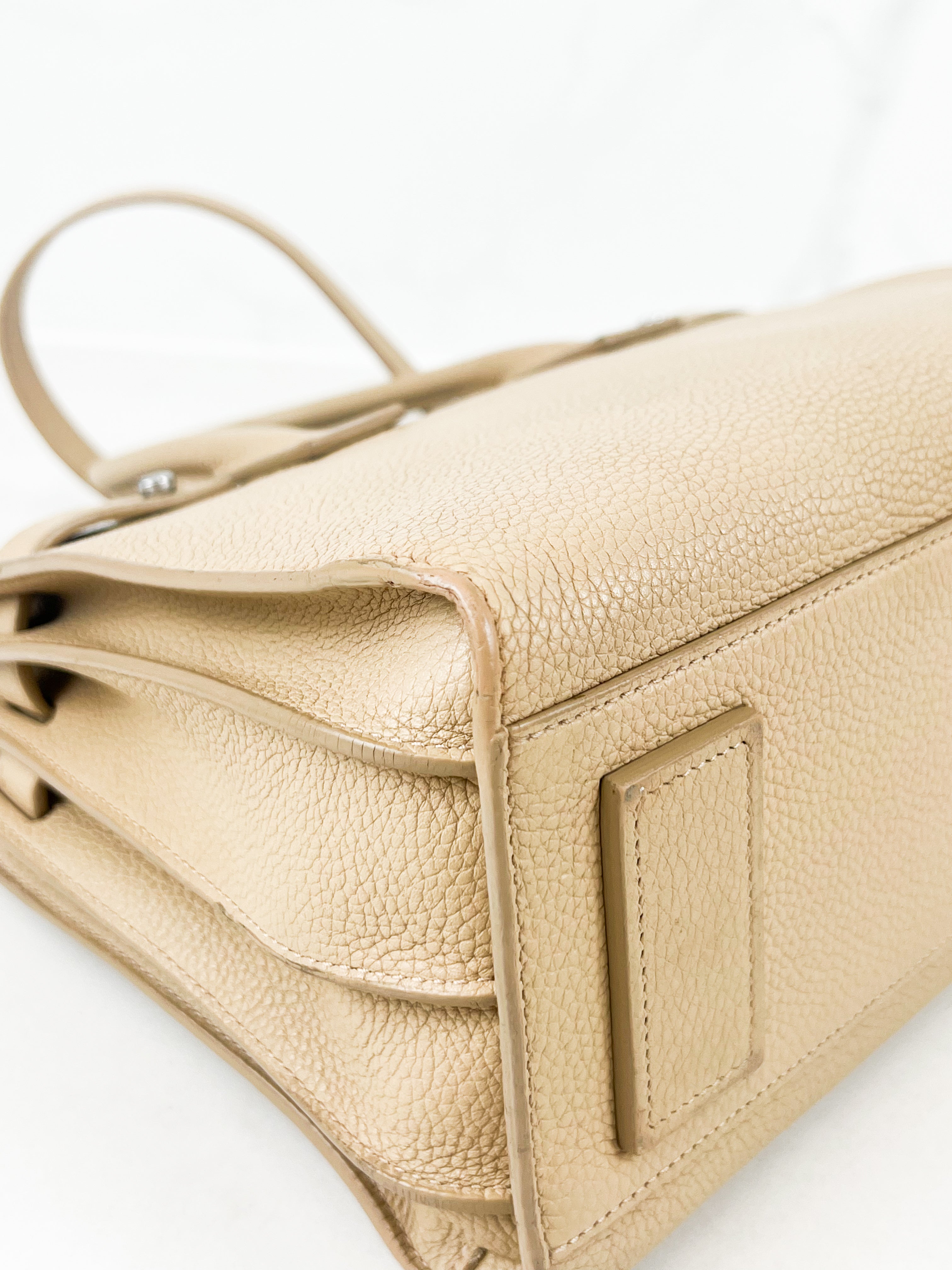 Saint Laurent Sac De Jour in Beige