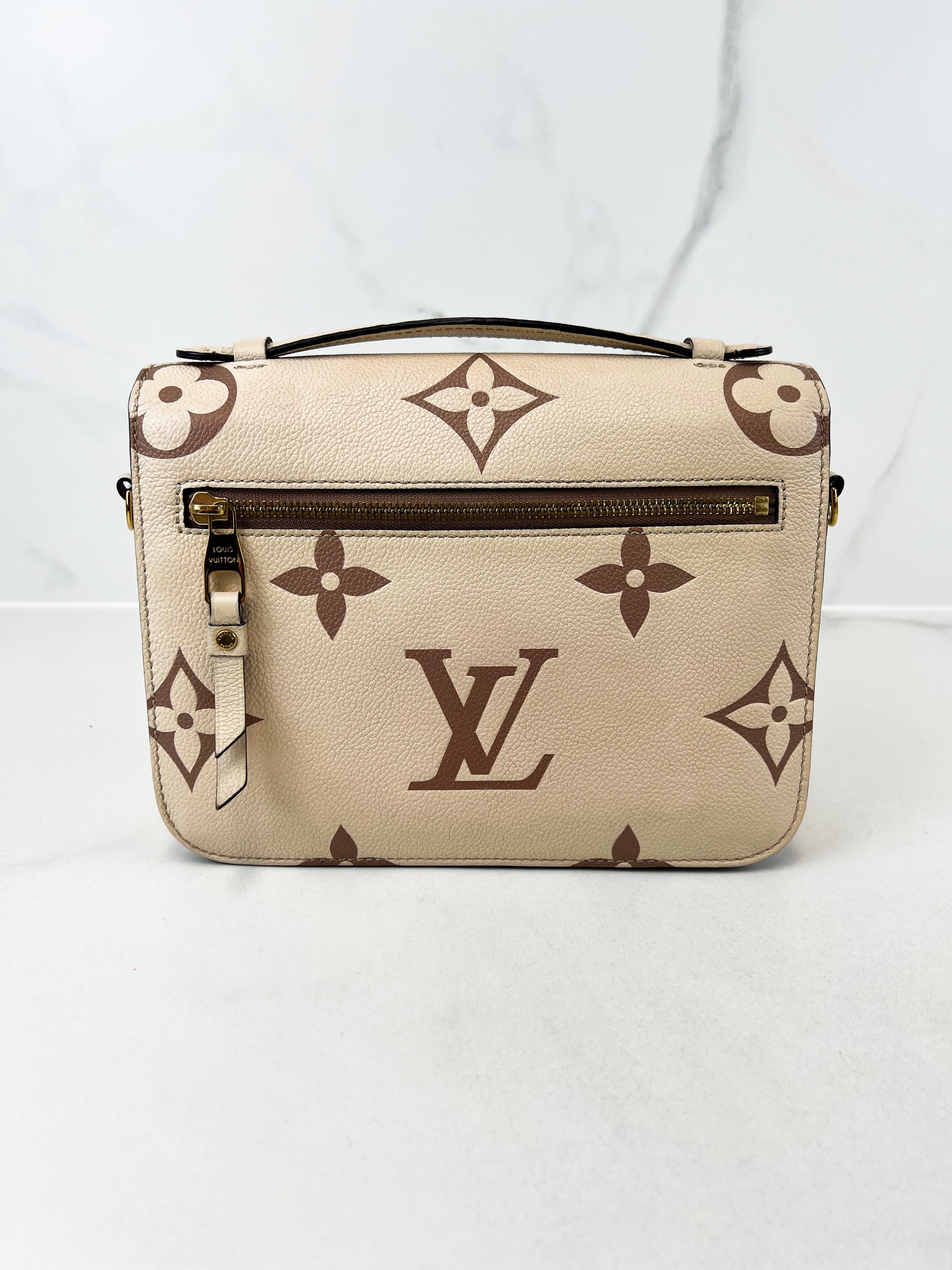 Louis Vuitton White & Beige Pochette Metis