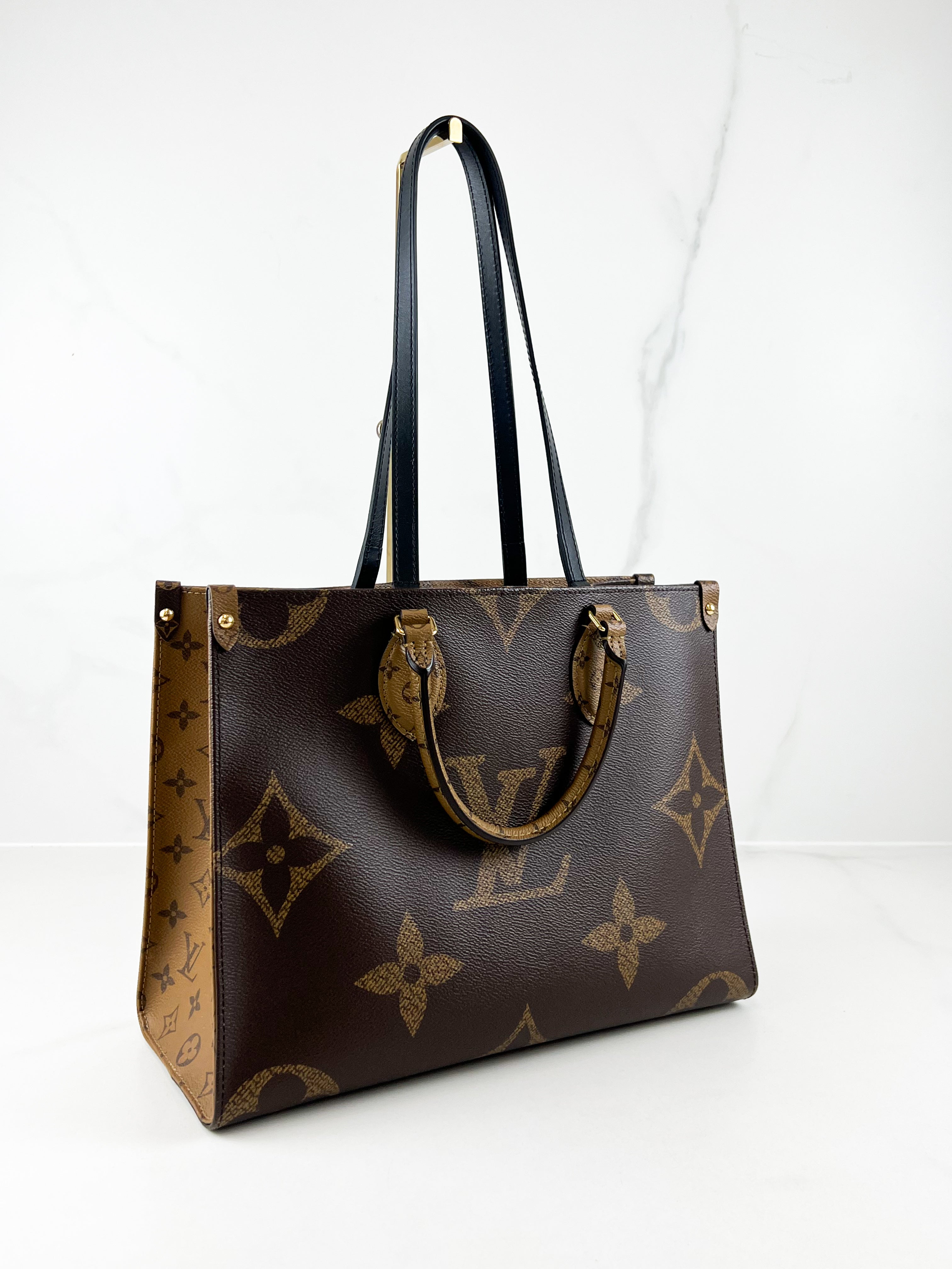 Louis Vuitton Reverse Onthego MM