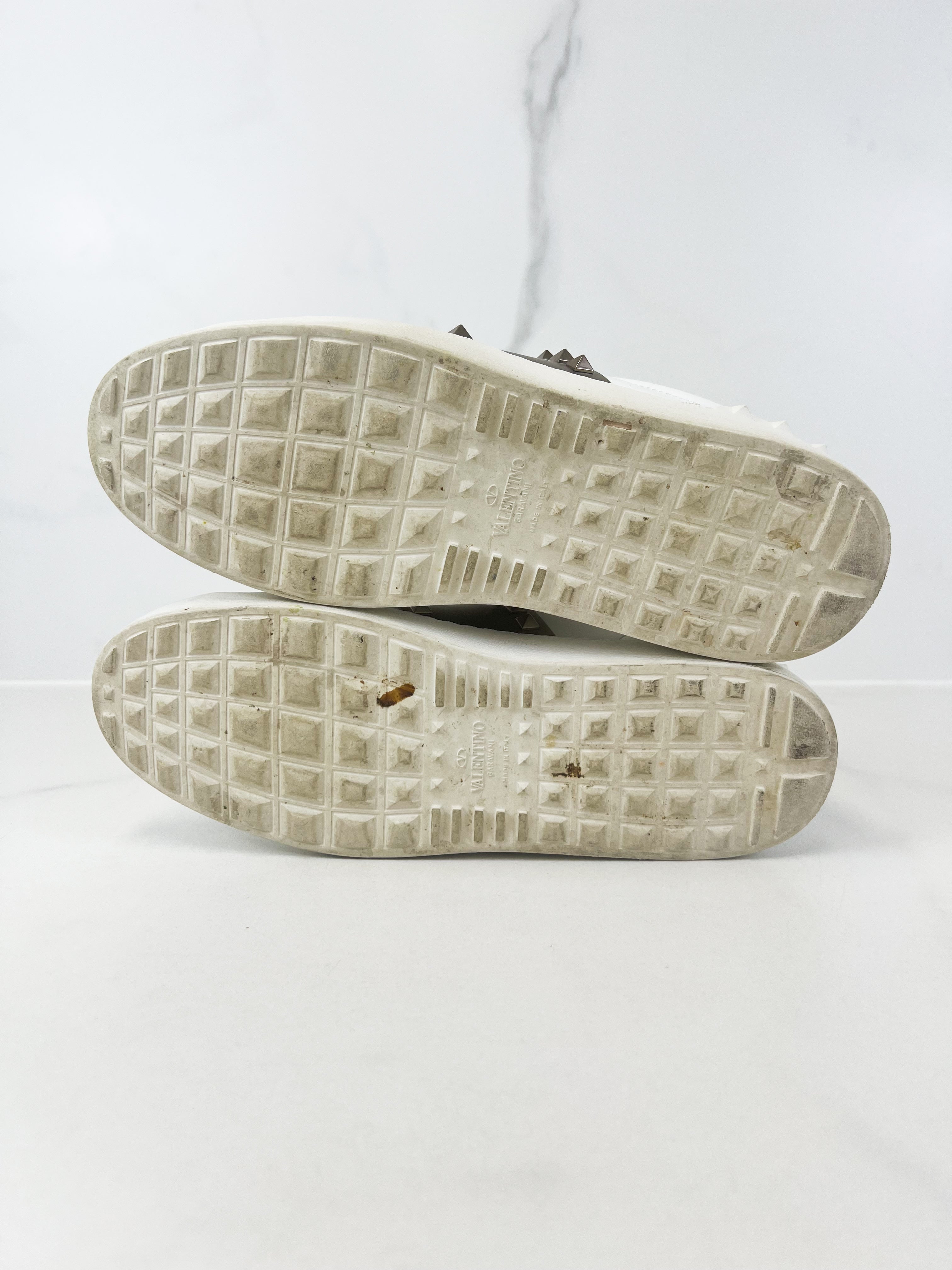 Valentino Garavani Rockstud Open Low-Top Sneaker Size 40.5