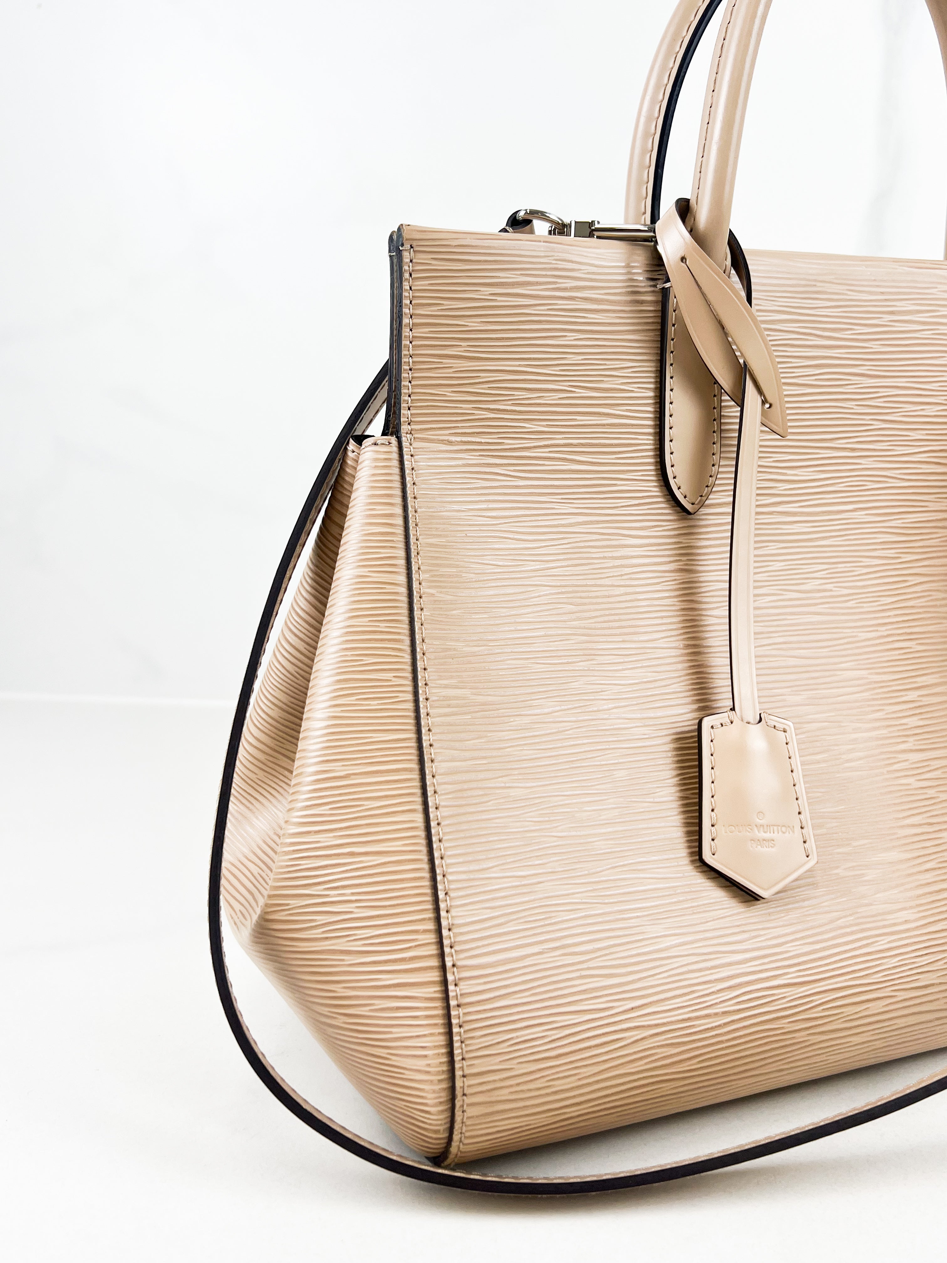 Louis Vuitton Marly MM Bag in Dune Epi Leather