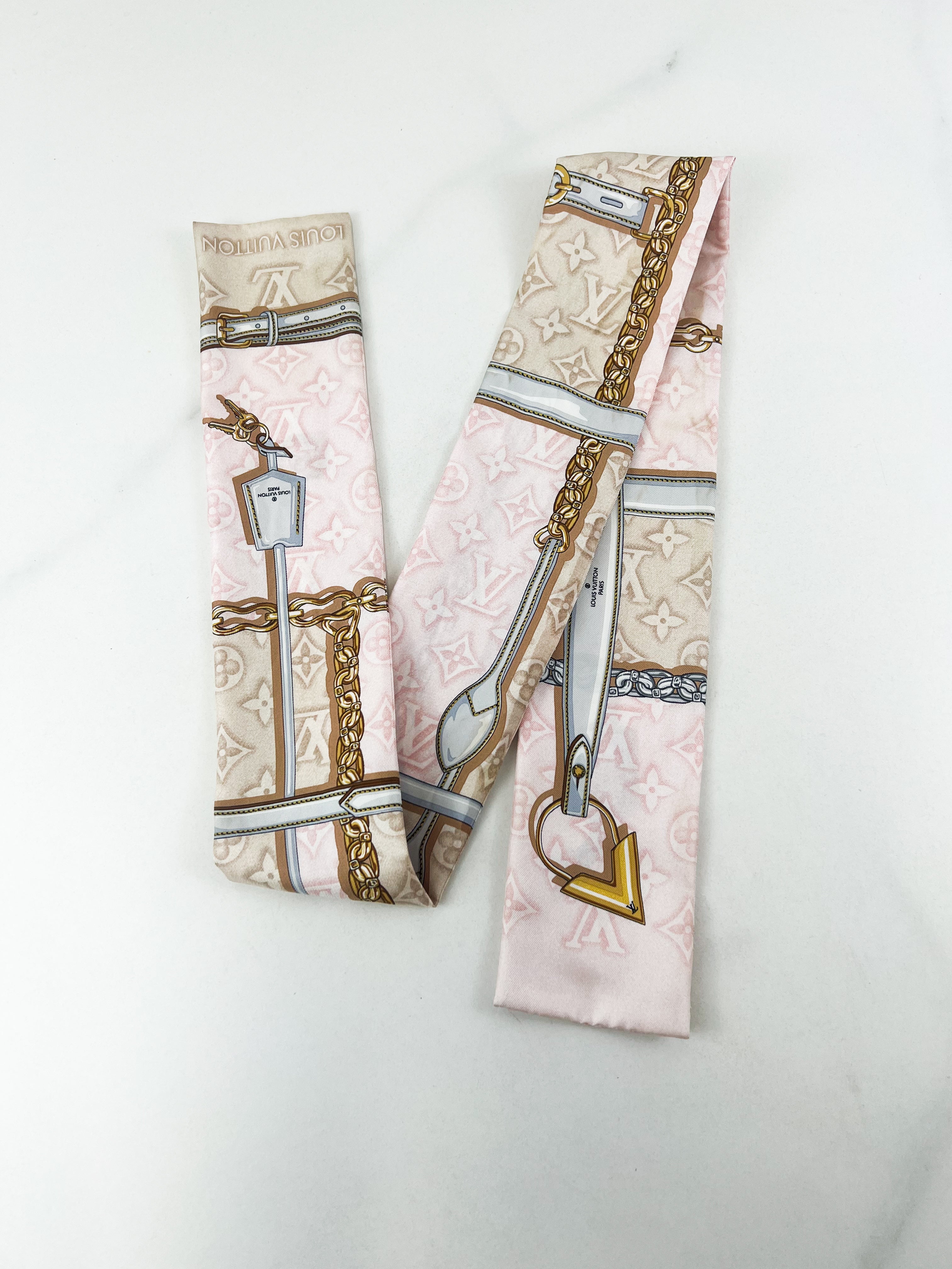 Louis Vuitton Confidential Bandeau Rose Clair Twilly