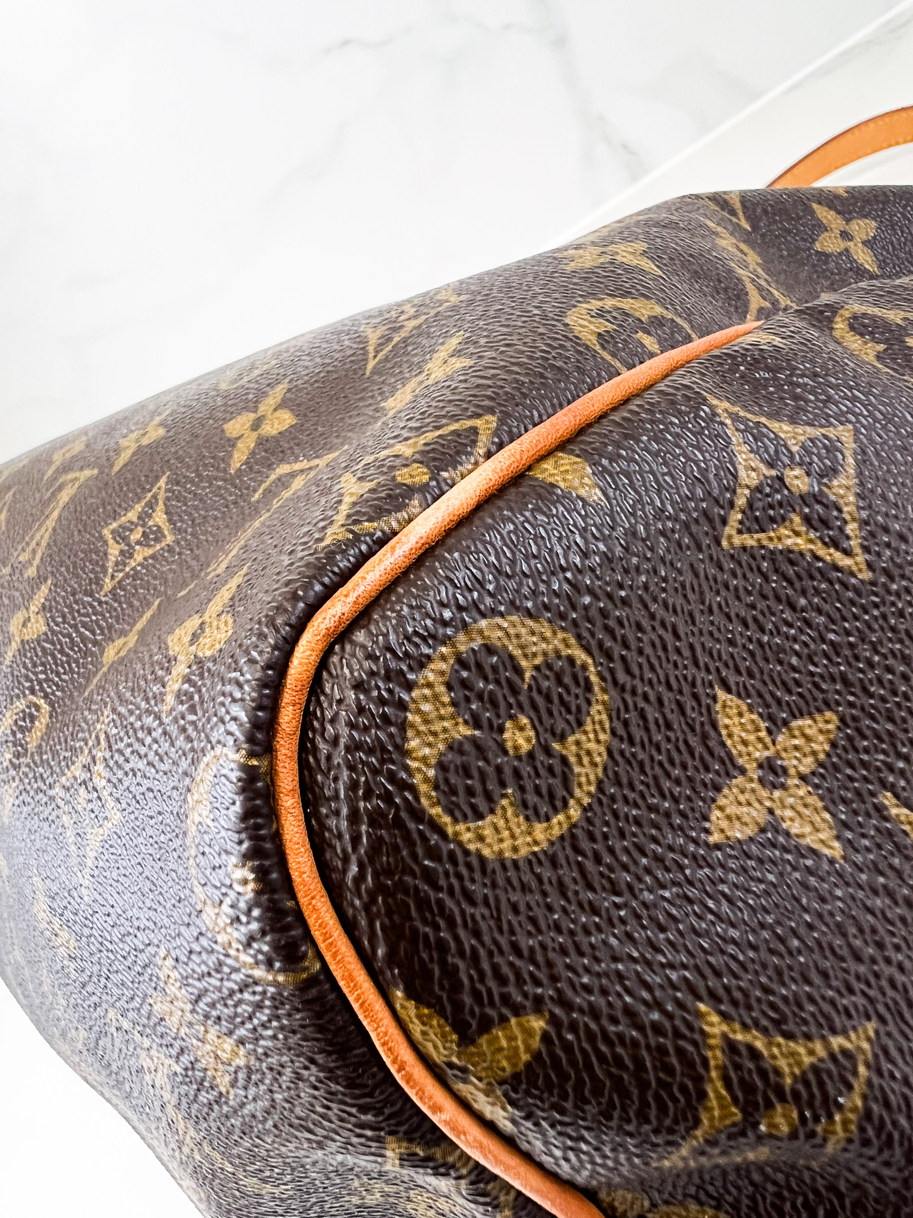 Louis Vuitton Monogram Speedy 40 Bandouliere
