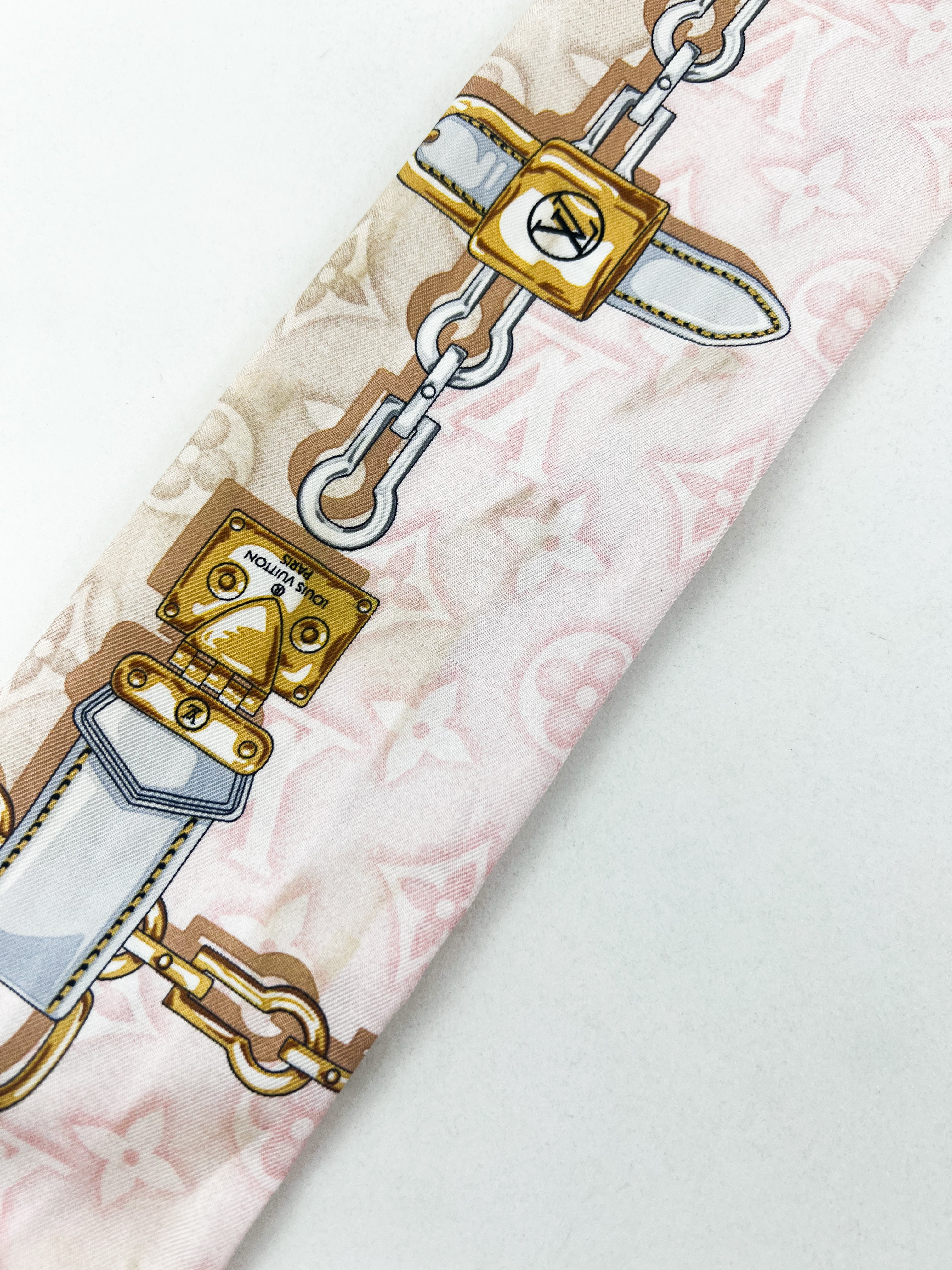 Louis Vuitton Confidential Bandeau Rose Clair Twilly