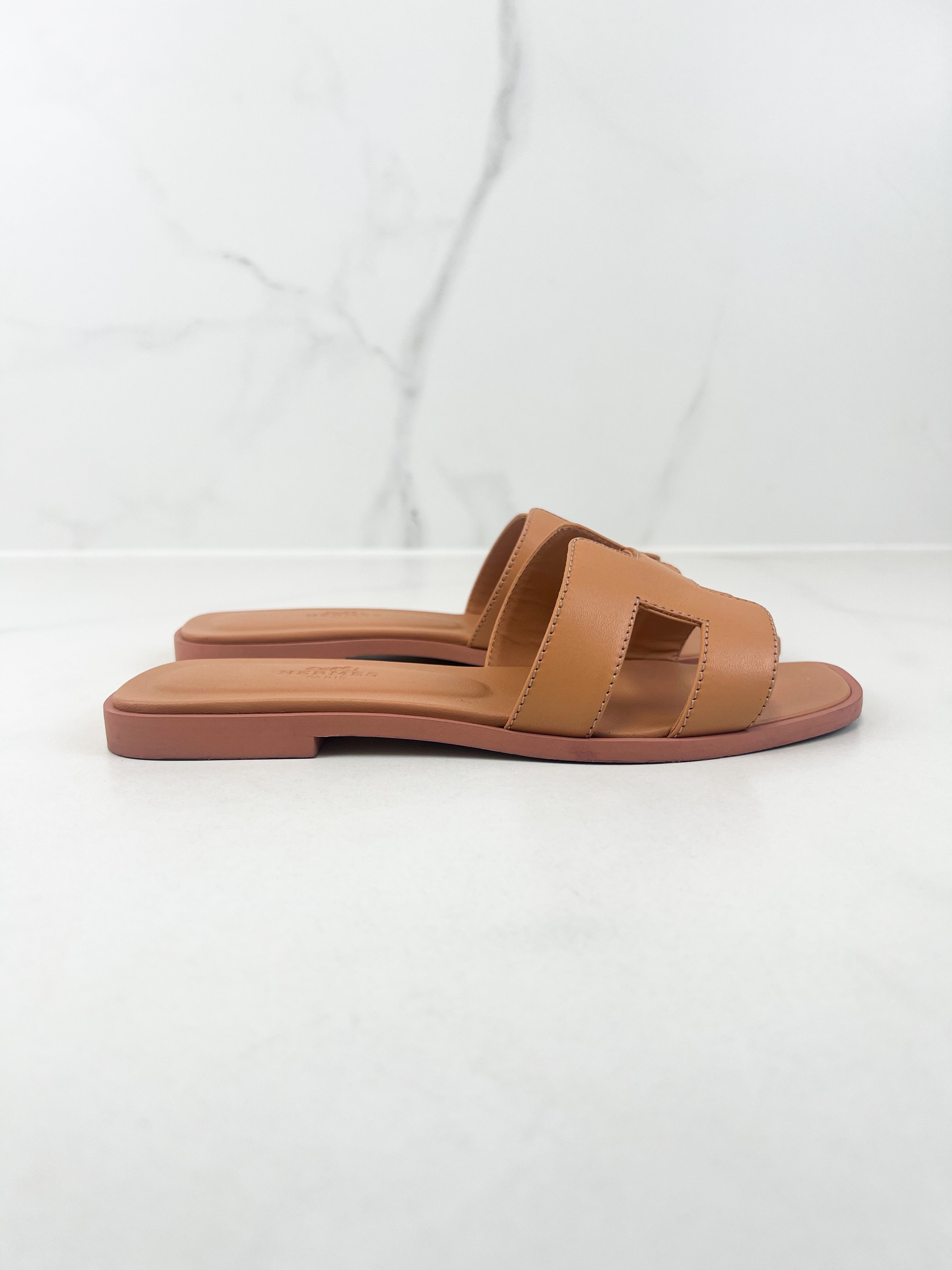 Hermes Oran Sandal in Burnt Orange Size 35