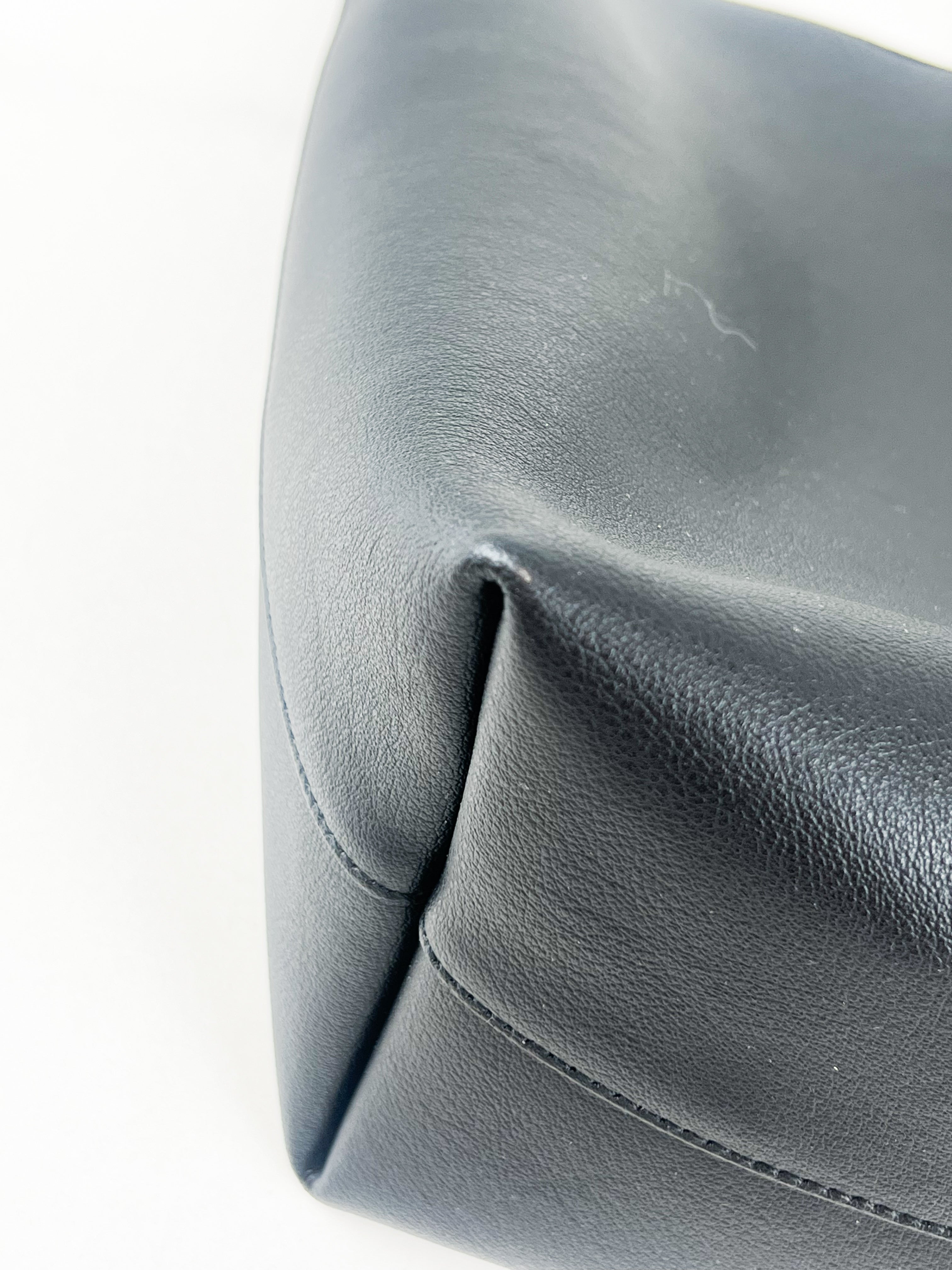 Saint Laurent E/W Shopper Tote in Black Supple Leather