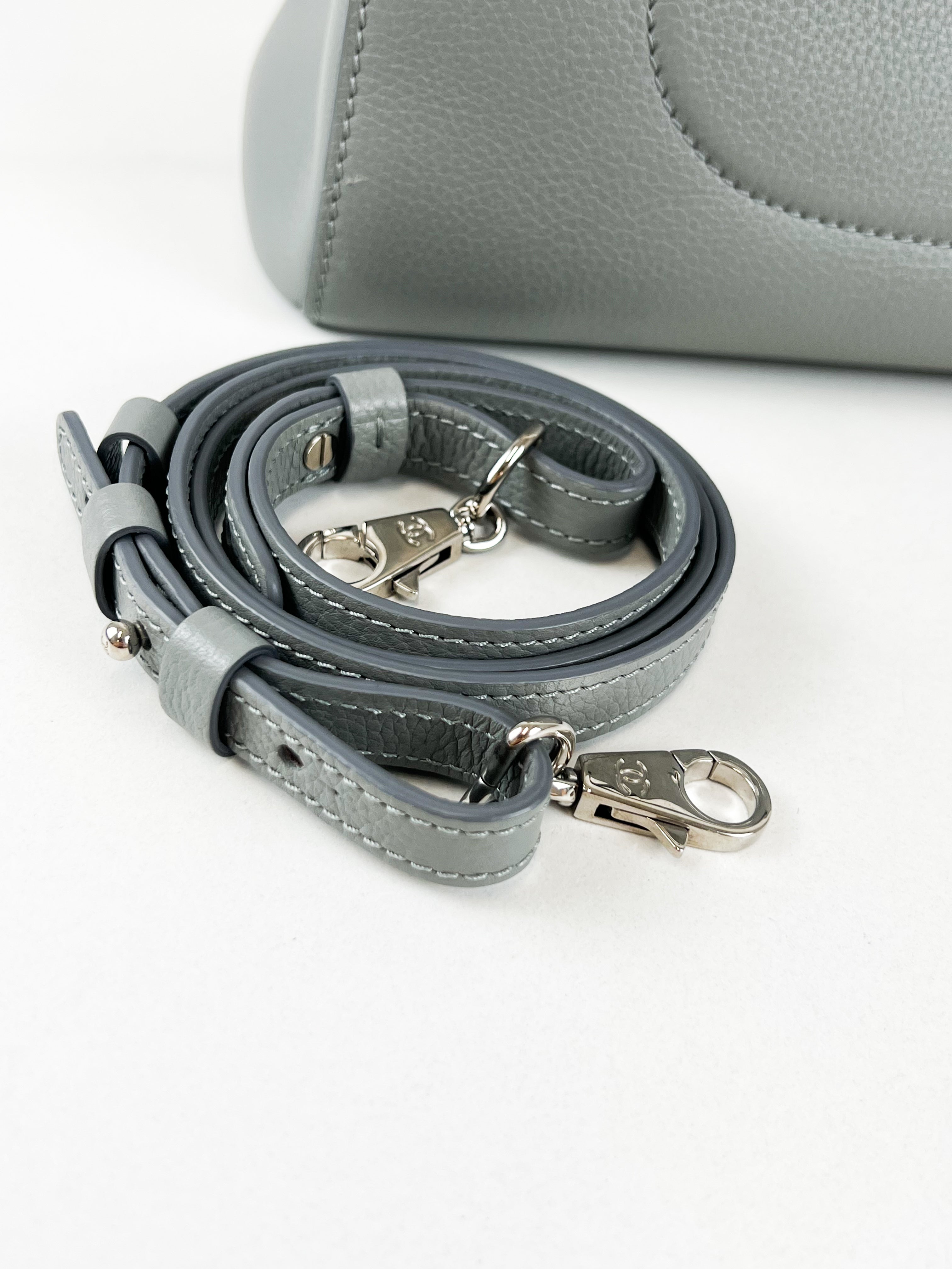 Chanel Neo Executive Tote in Grey Grained Calsfskin