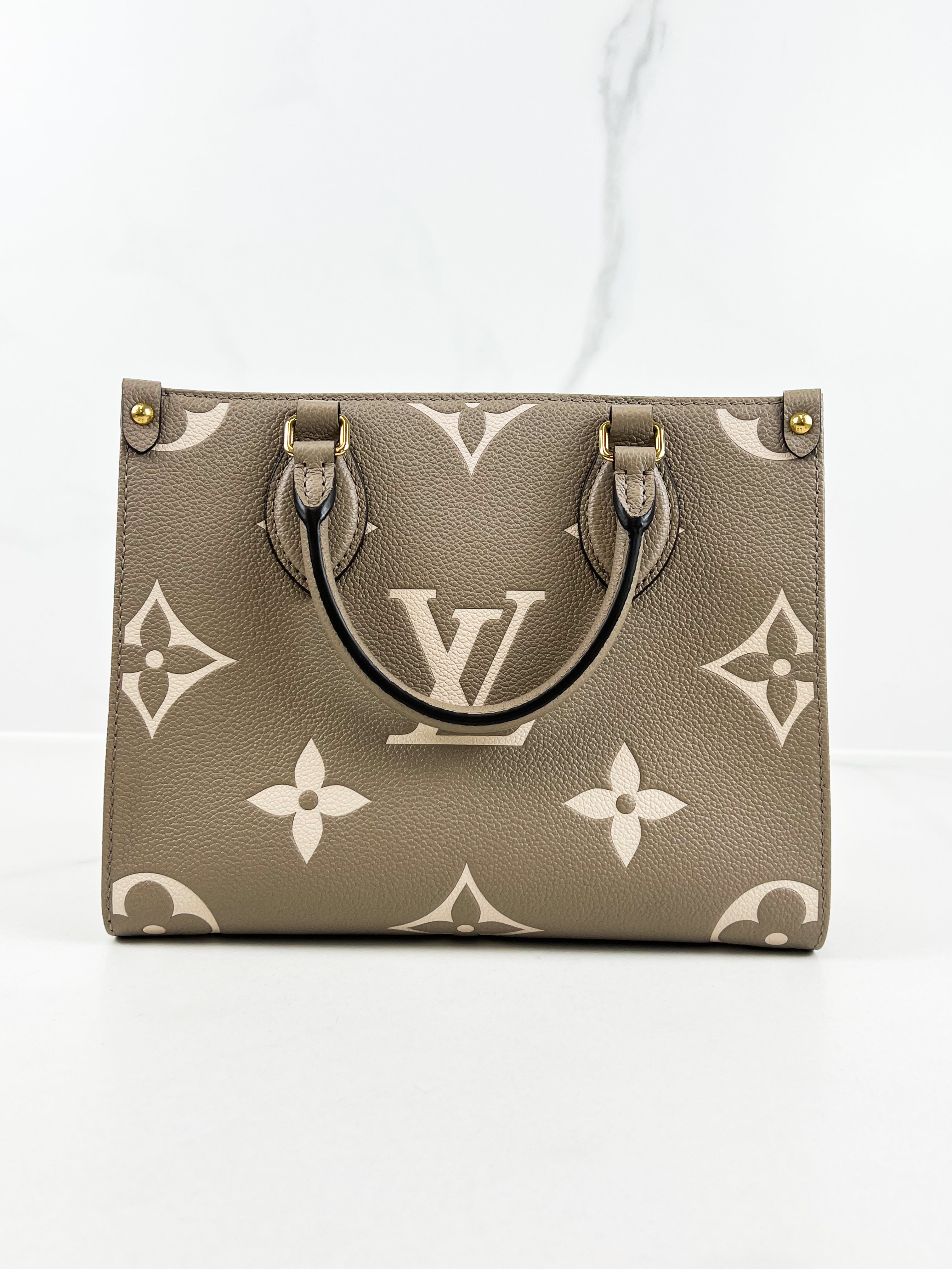 Louis Vuitton Onthego PM Tourterelle Crème