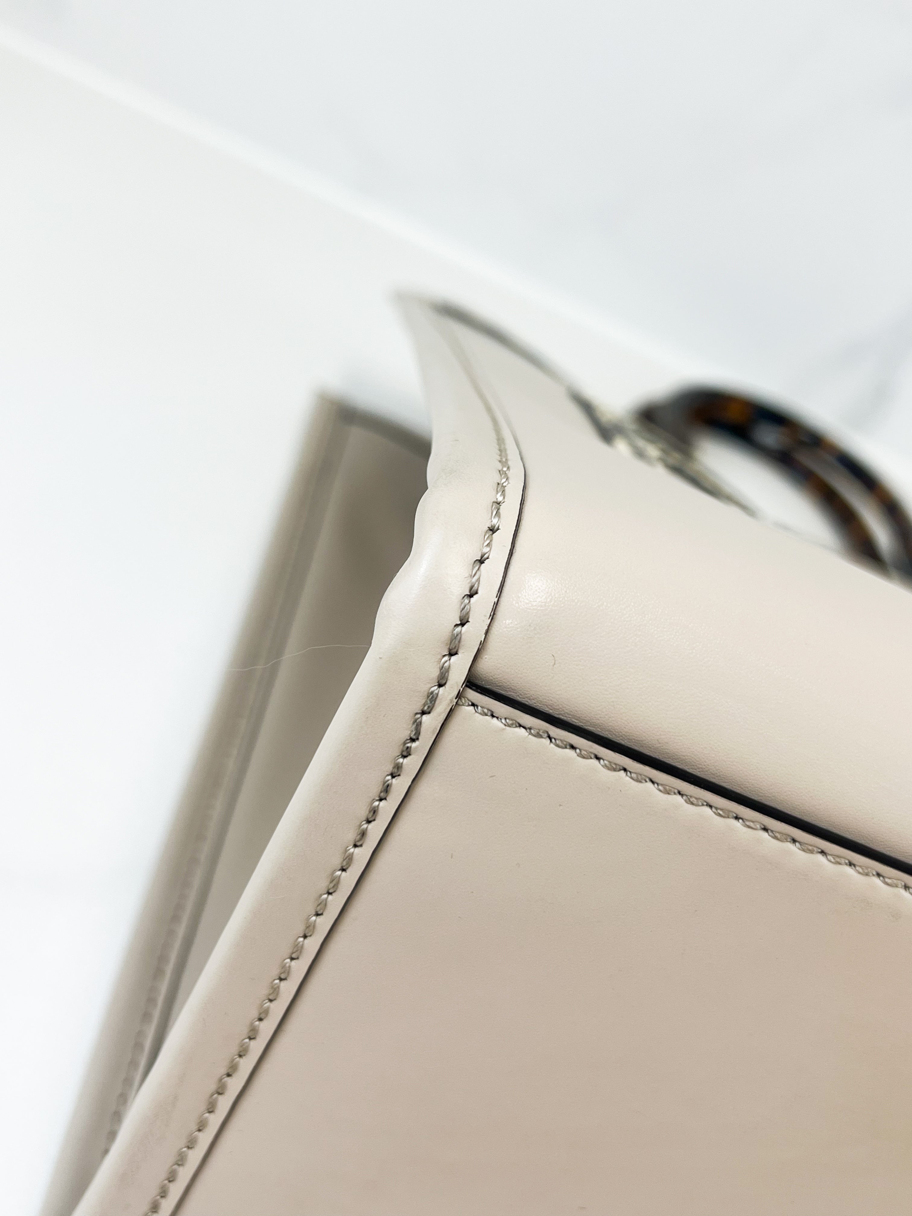 Fendi Medium Sunshine Tote Bag In Beige