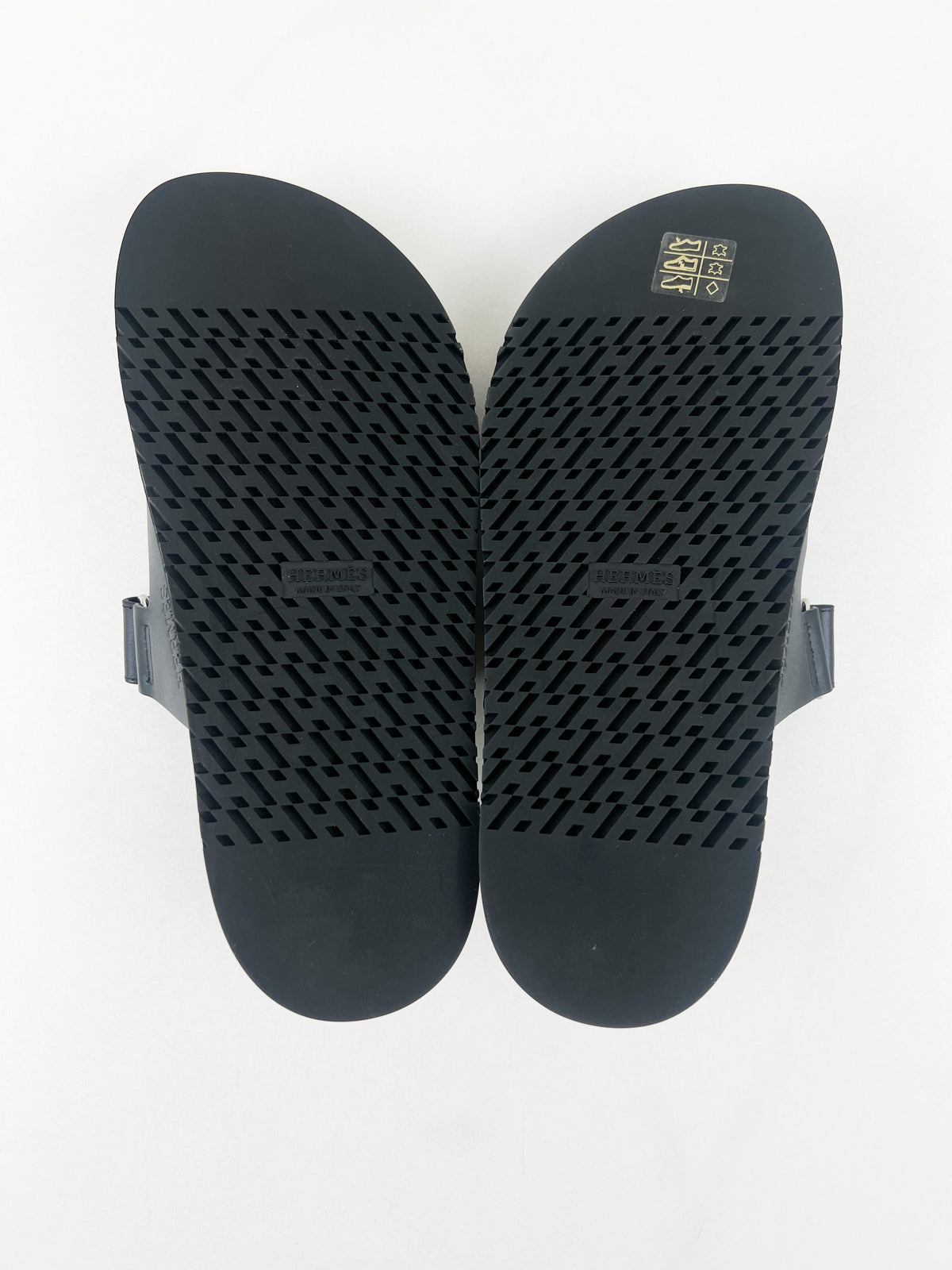 Hermes Chypre Sandals Noir Size 39