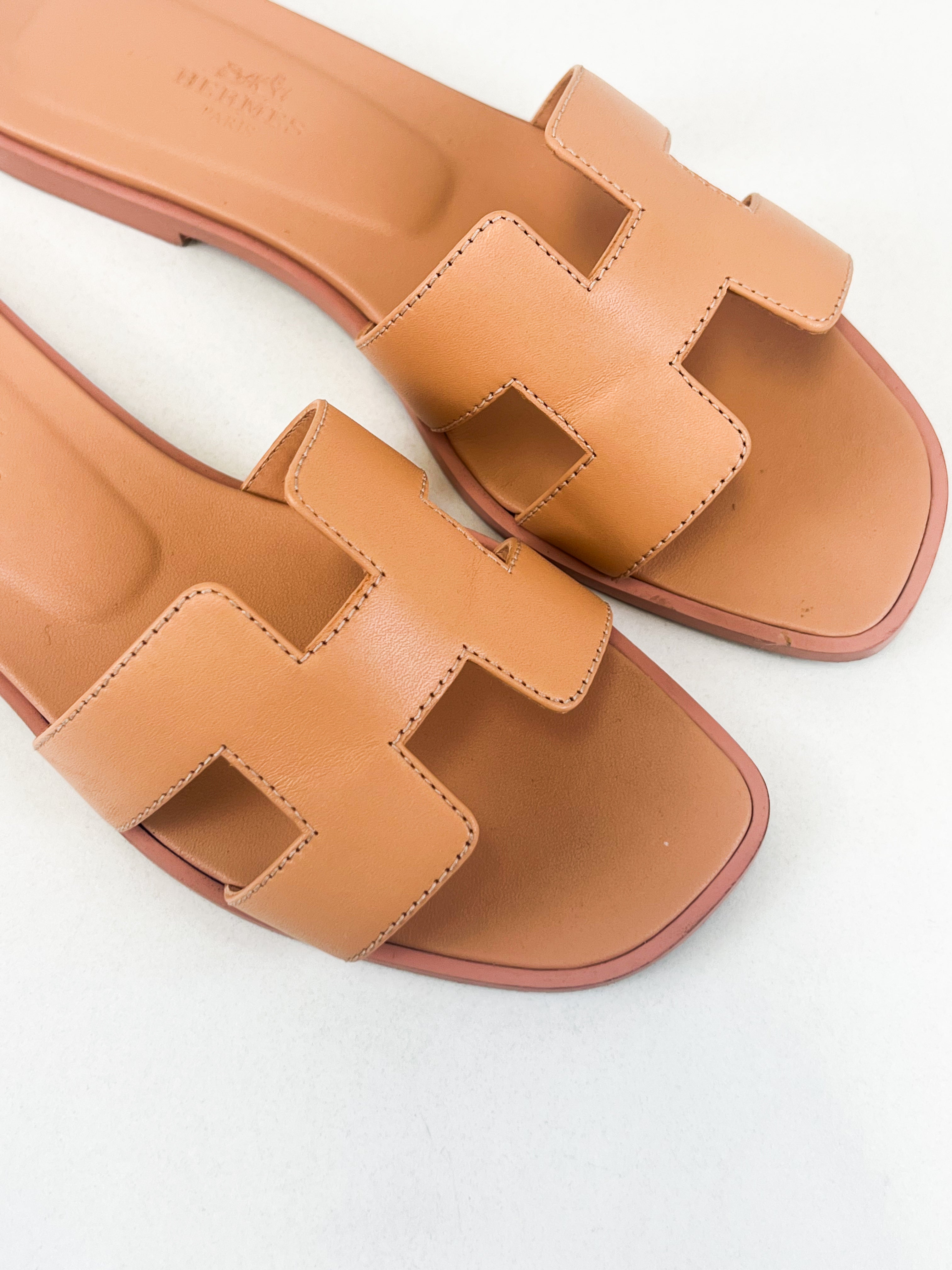 Hermes Oran Sandal in Burnt Orange Size 35