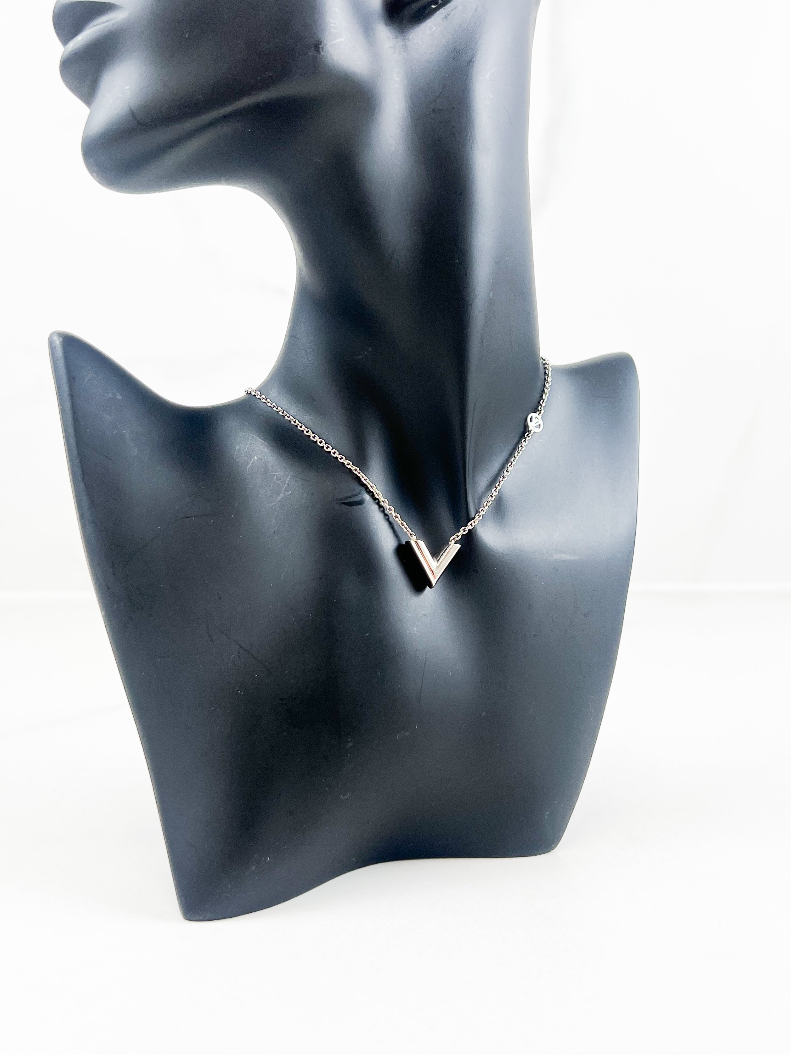 Louis Vuitton Essential V Necklace