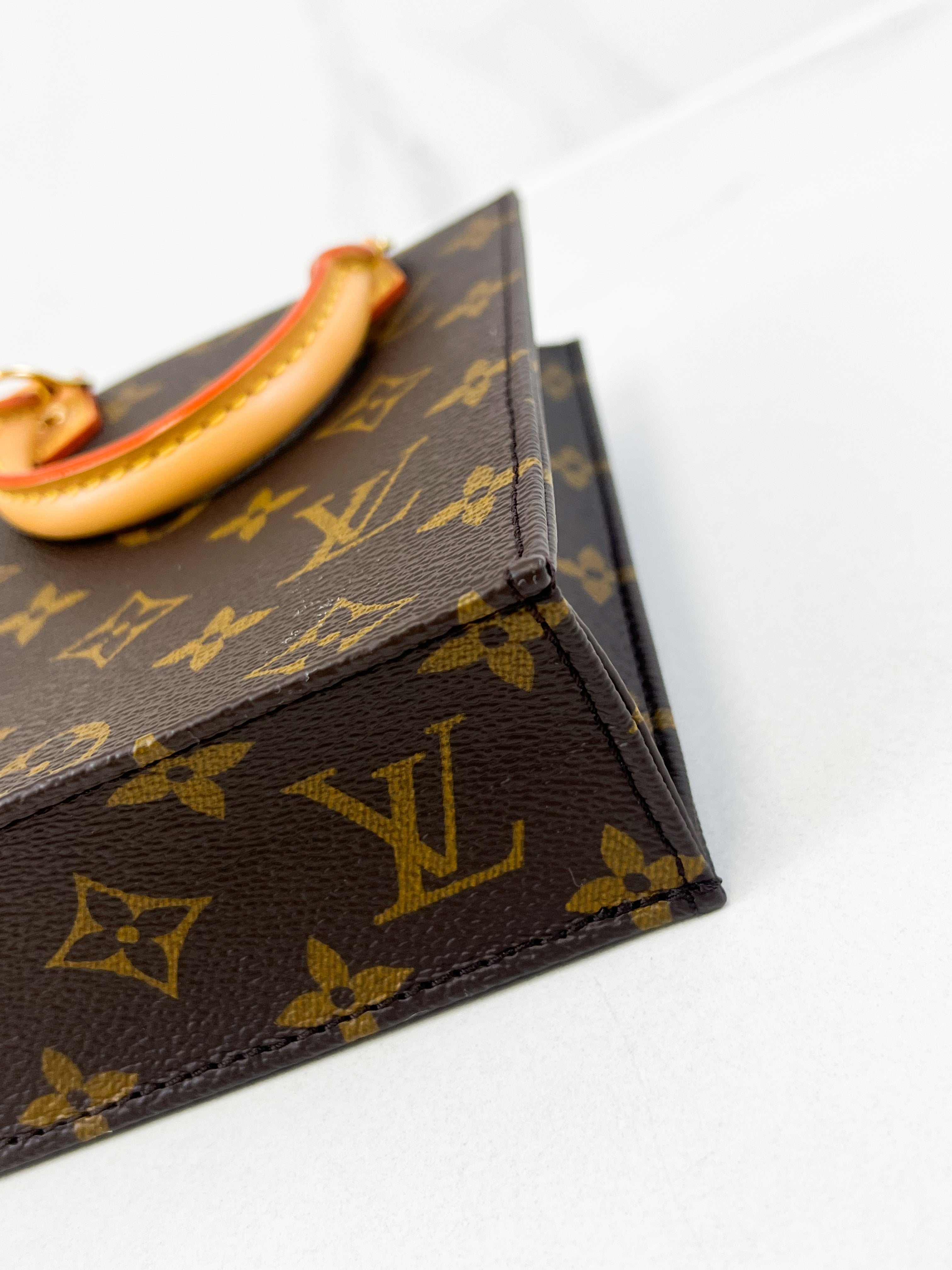 Louis Vuitton Sac Plat Petit