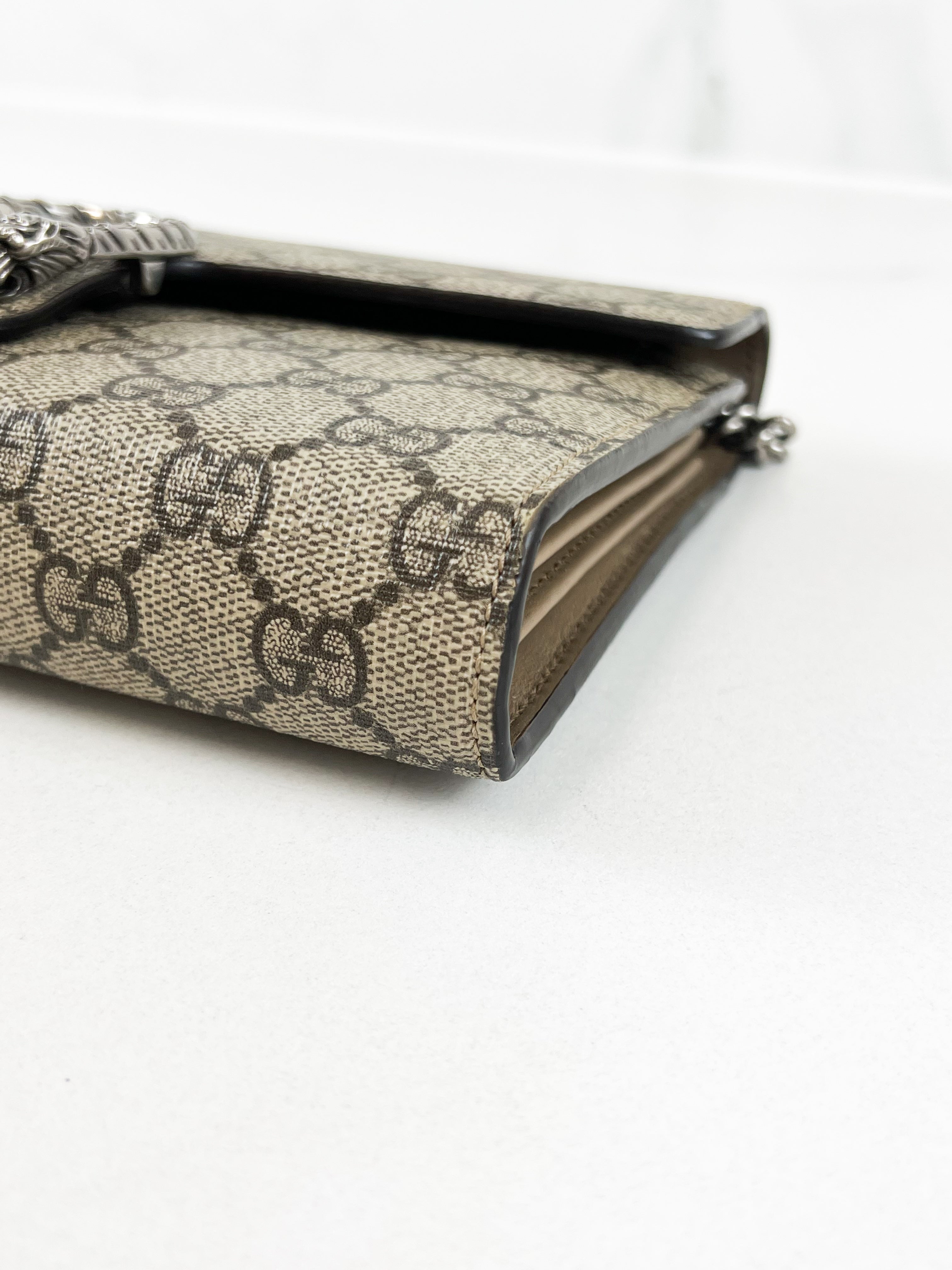 Gucci Dionysus GG Supreme Chain Wallet