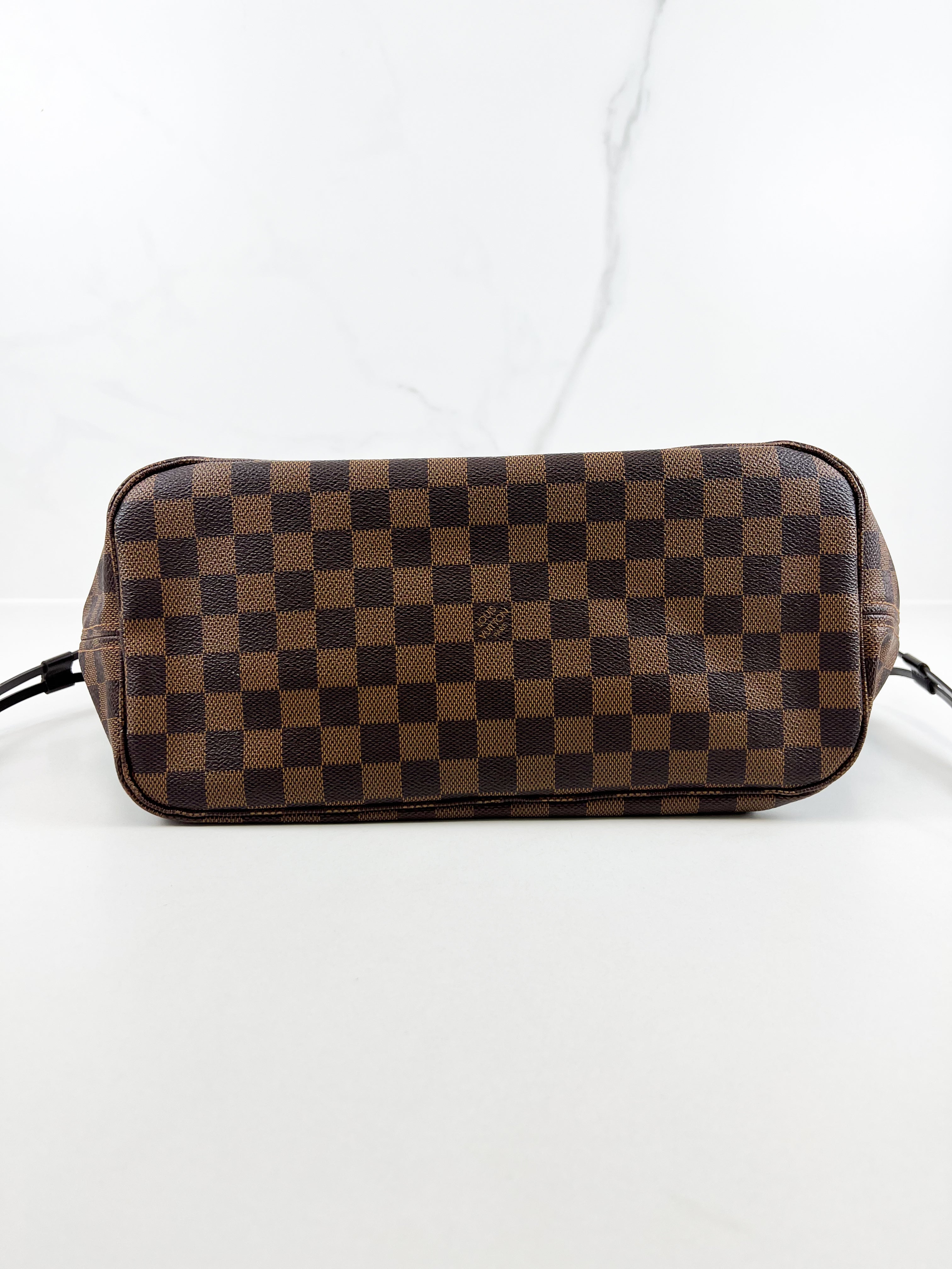 Louis Vuitton Damier Ebene Neverfull MM