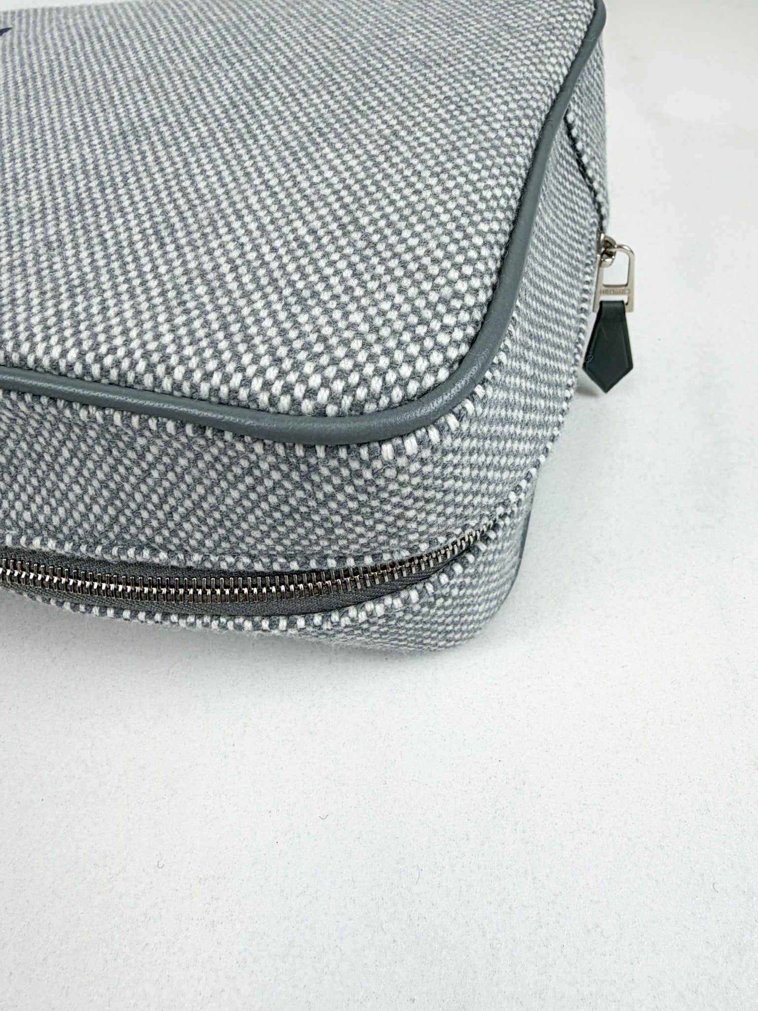 Hermes Chapitre H Cavalier Case in Gris