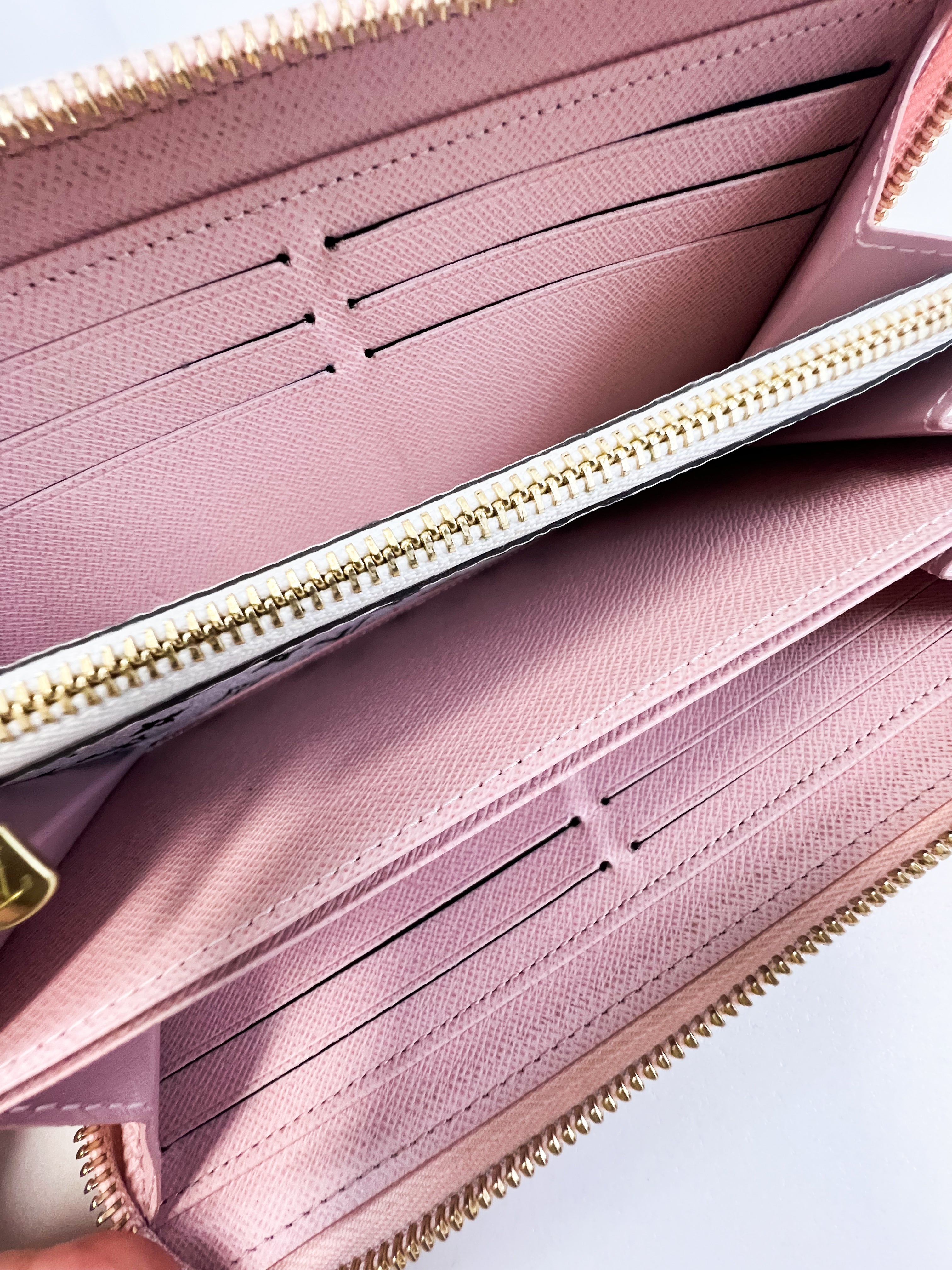 Louis Vuitton Giant Monogram Zippy Wallet