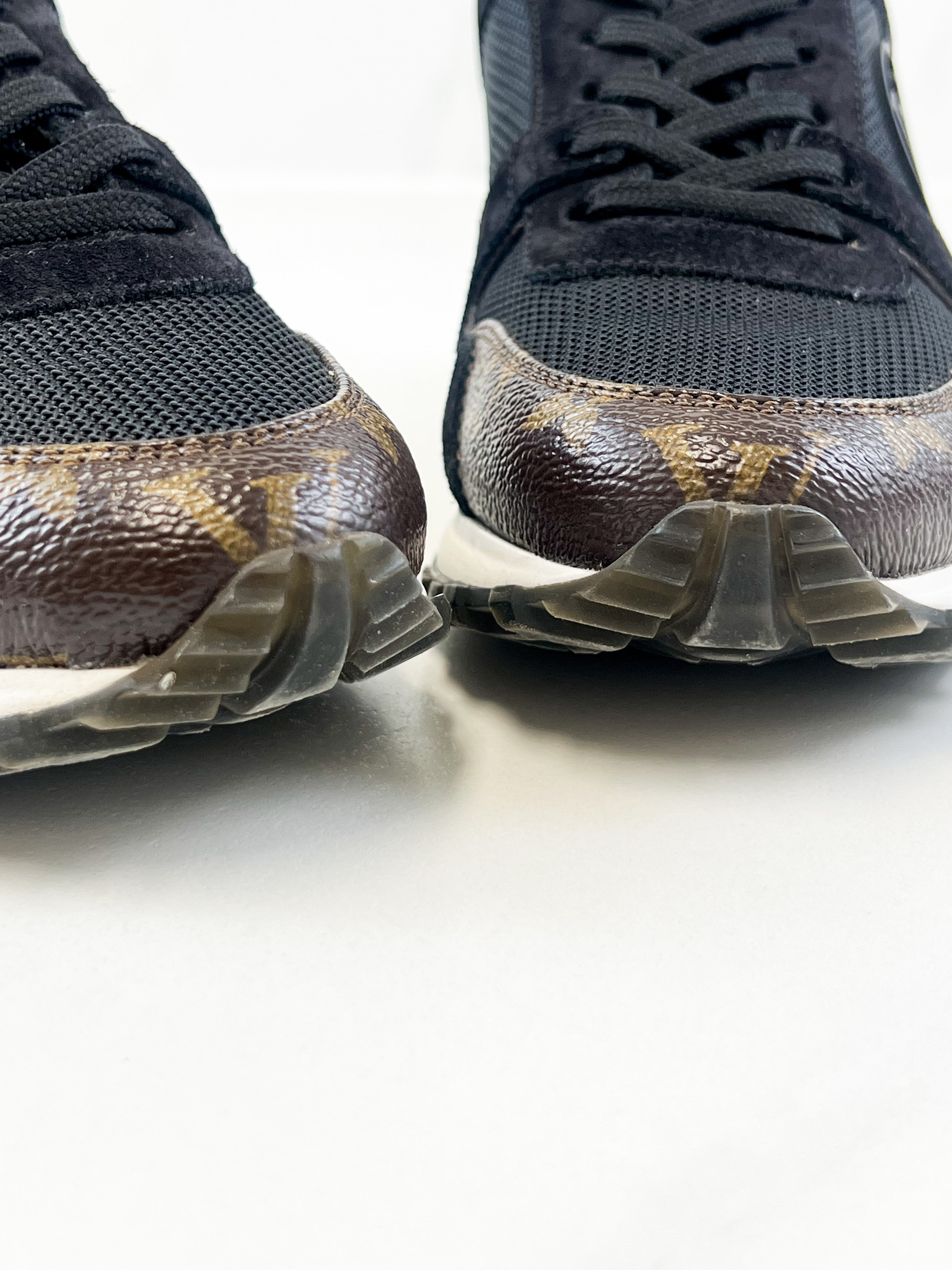 Louis Vuitton Runaway Sneaker Size 35