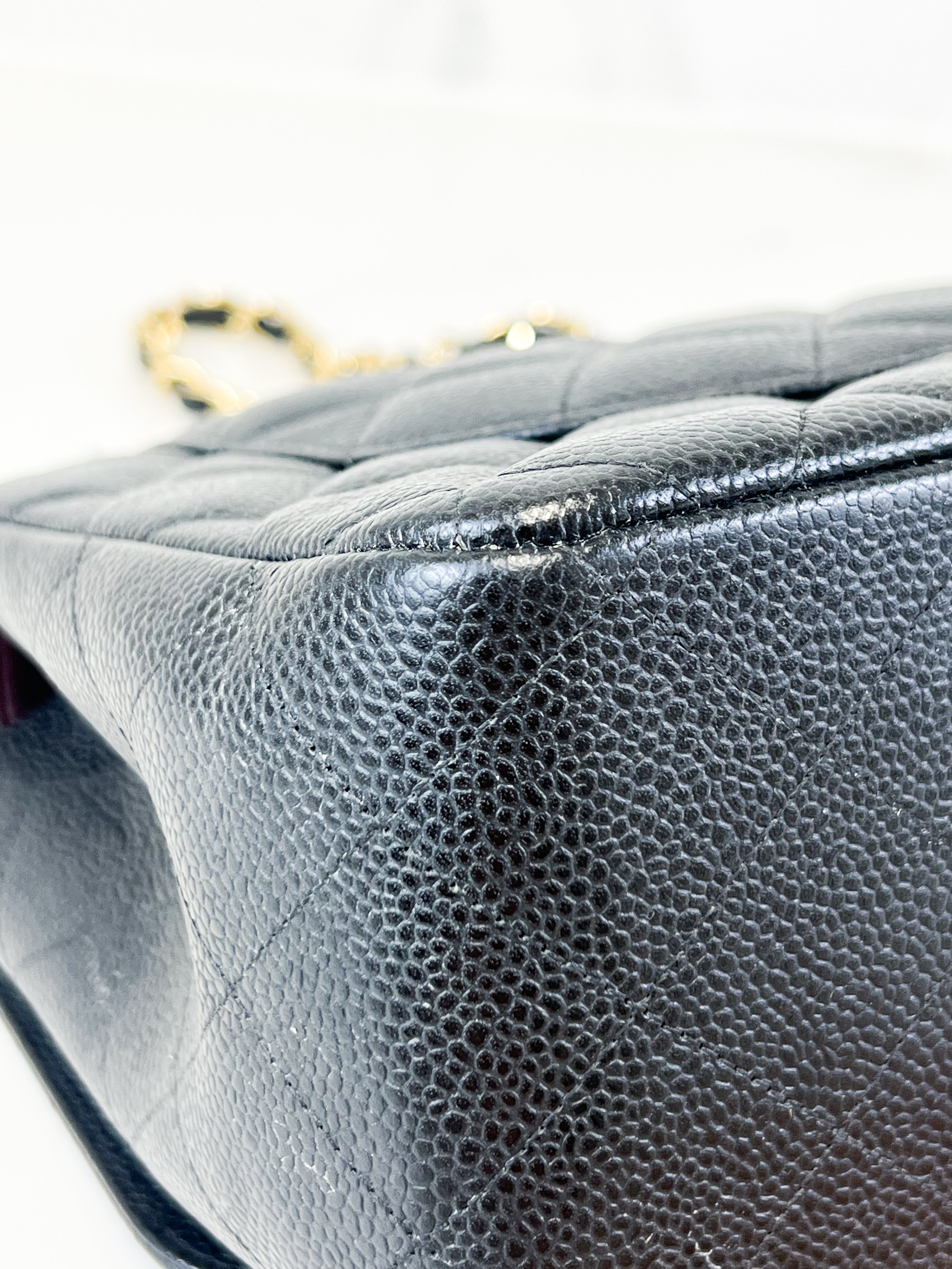 Chanel Classic Jumbo Double Flap Caviar Shoulder Bag GHW