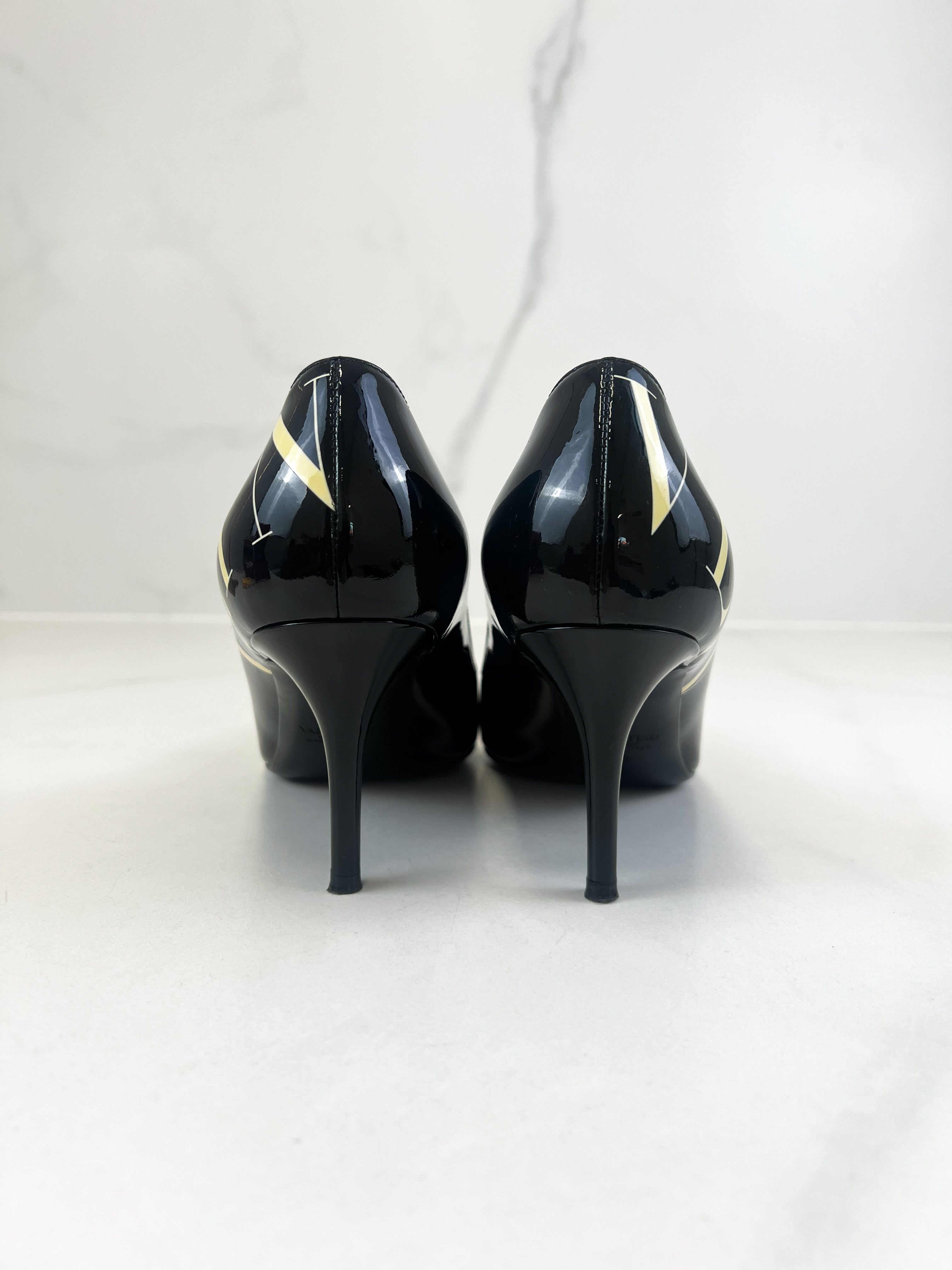 Valentino Rockstud Patent Leather Pump 75mm Size 38